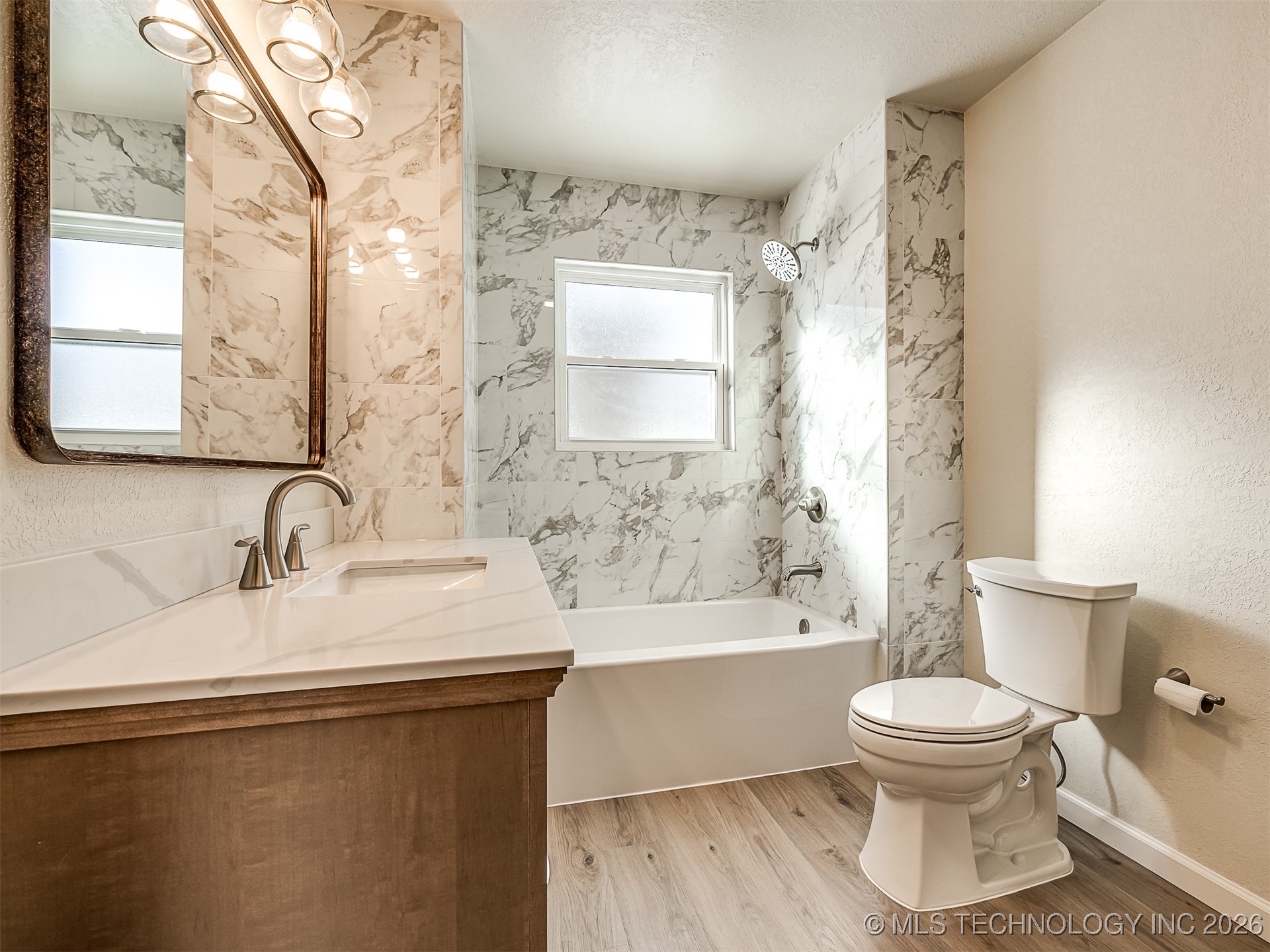 713 W Atlanta Place Property Photo 32