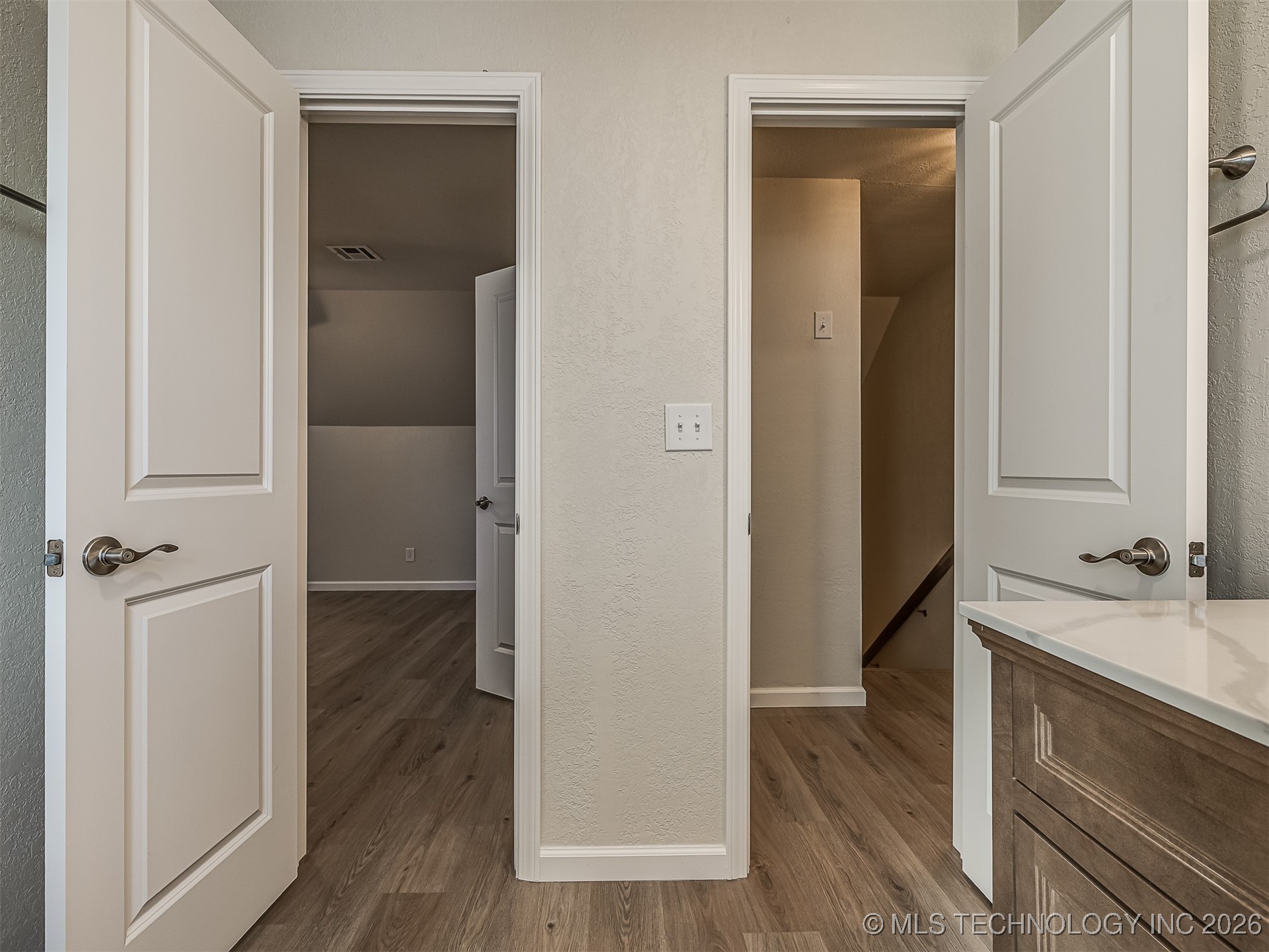 713 W Atlanta Place Property Photo 34