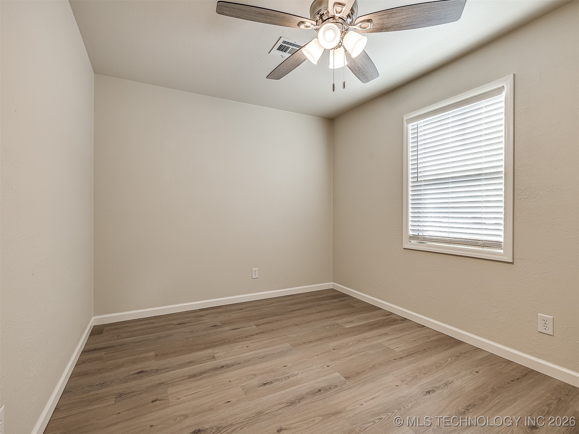 713 W Atlanta Place Property Photo 35