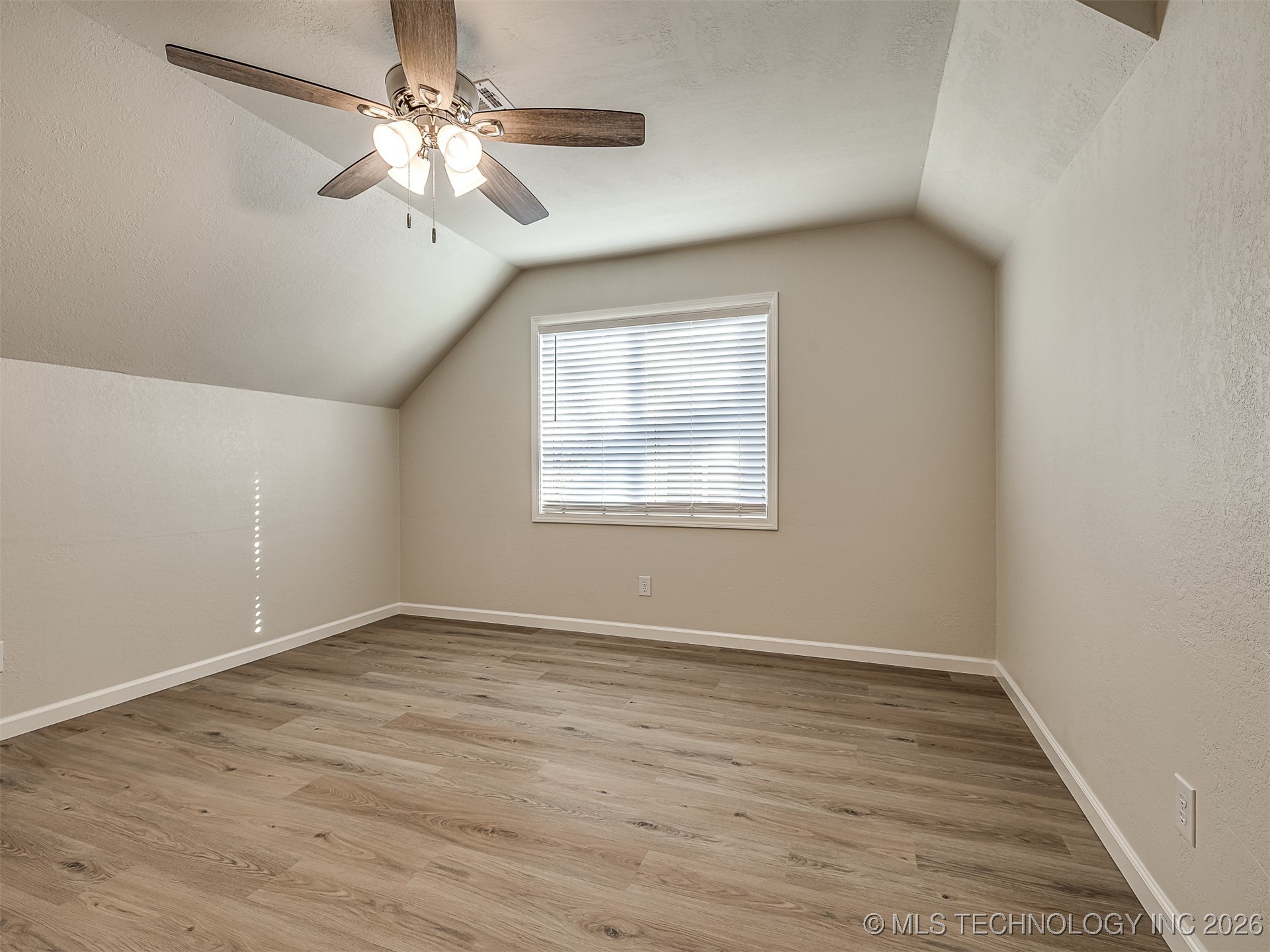 713 W Atlanta Place Property Photo 37