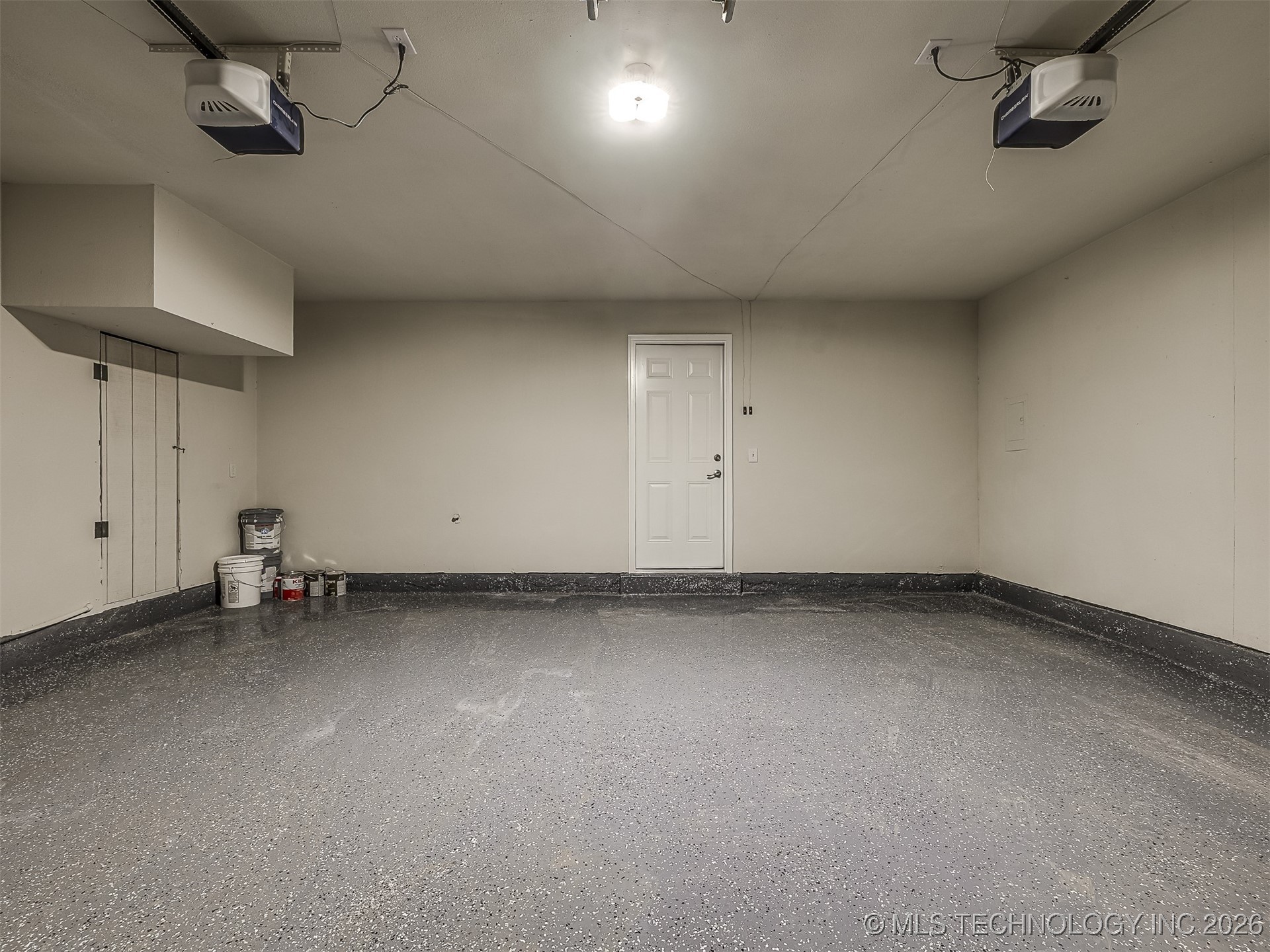 713 W Atlanta Place Property Photo 40