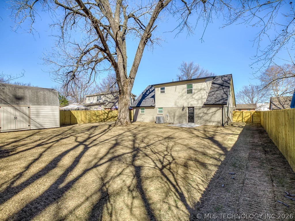 713 W Atlanta Place Property Photo 41