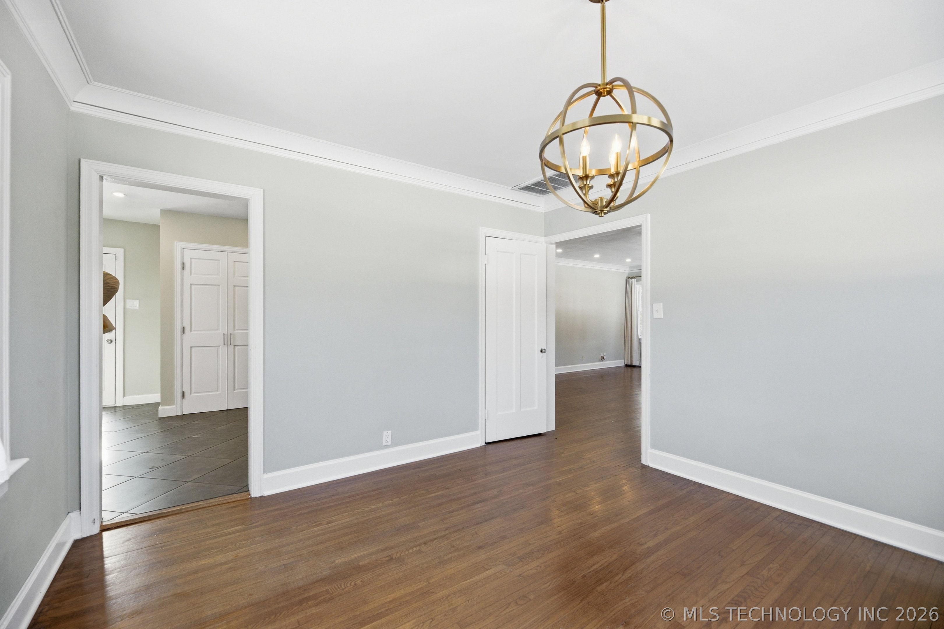 1608 E 35th Street Property Photo 9