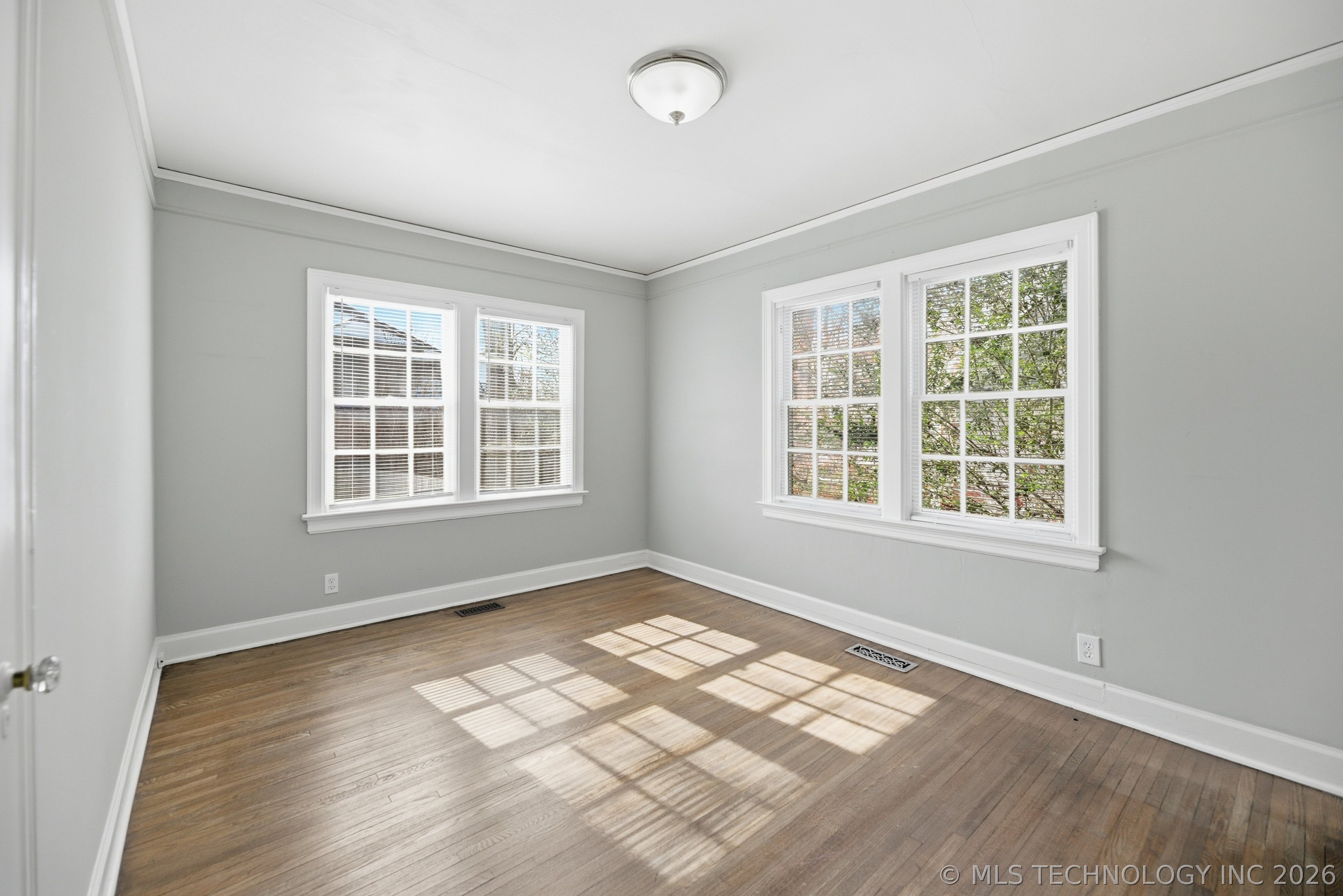 1608 E 35th Street Property Photo 22