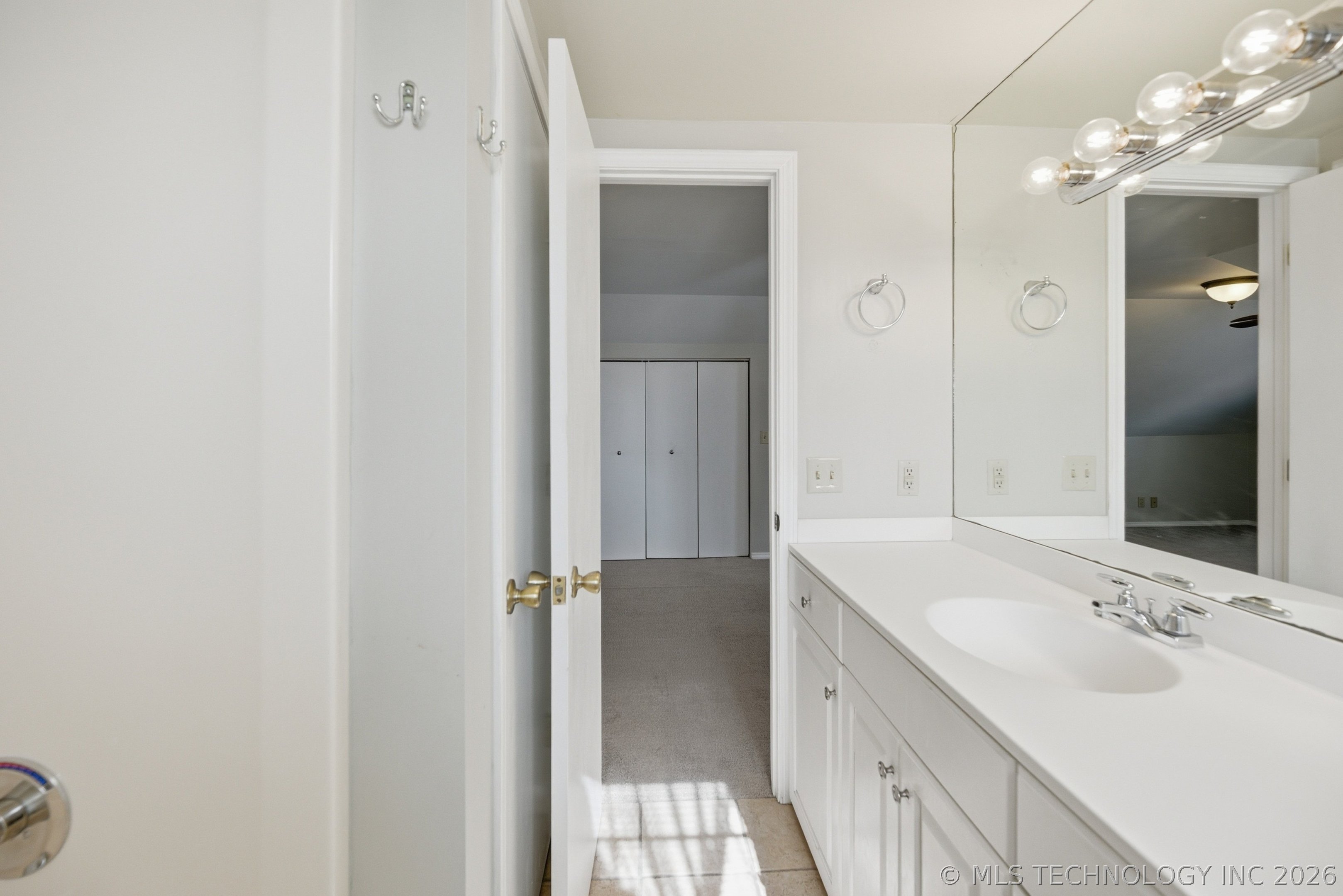 1608 E 35th Street Property Photo 27