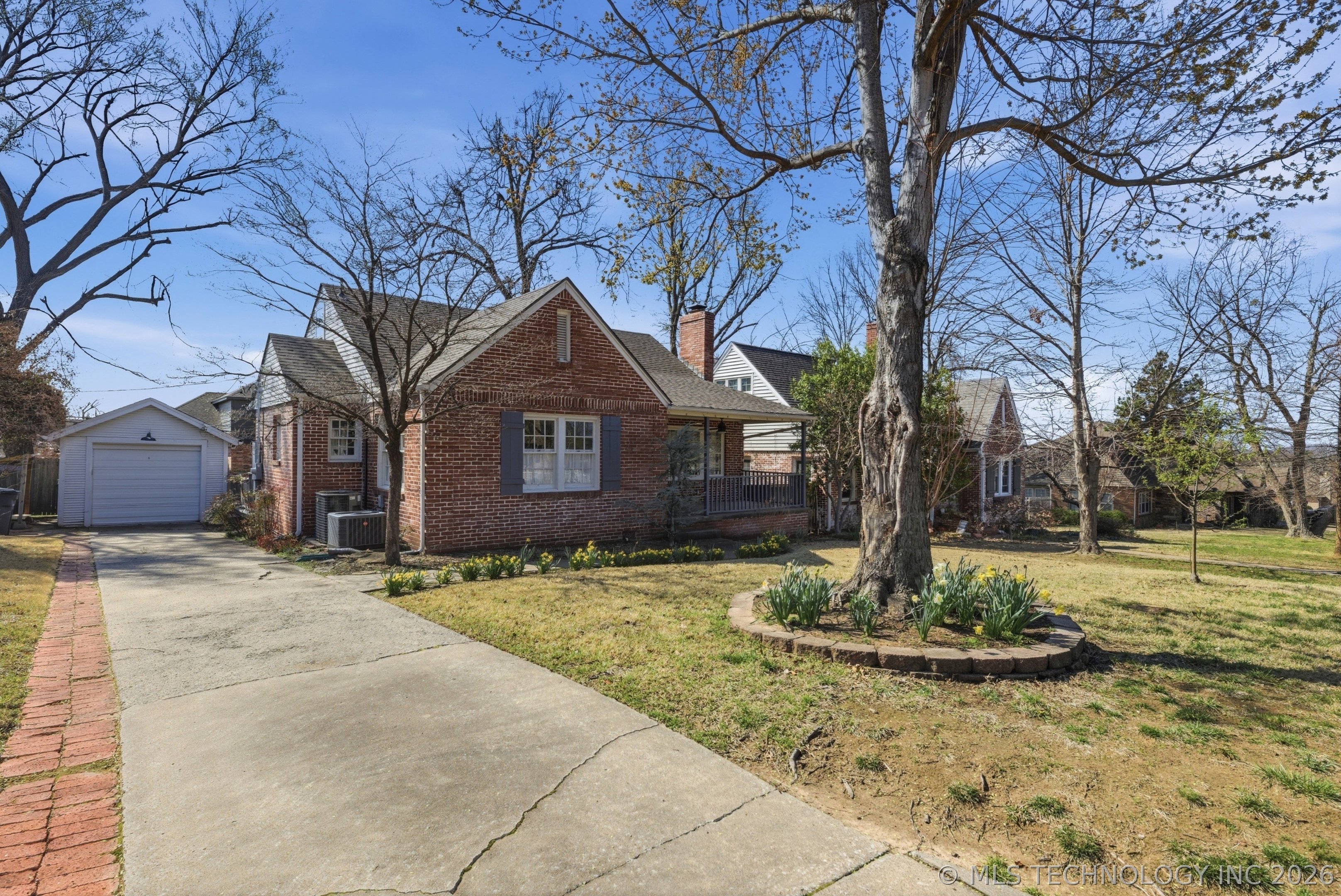 1608 E 35th Street Property Photo 36