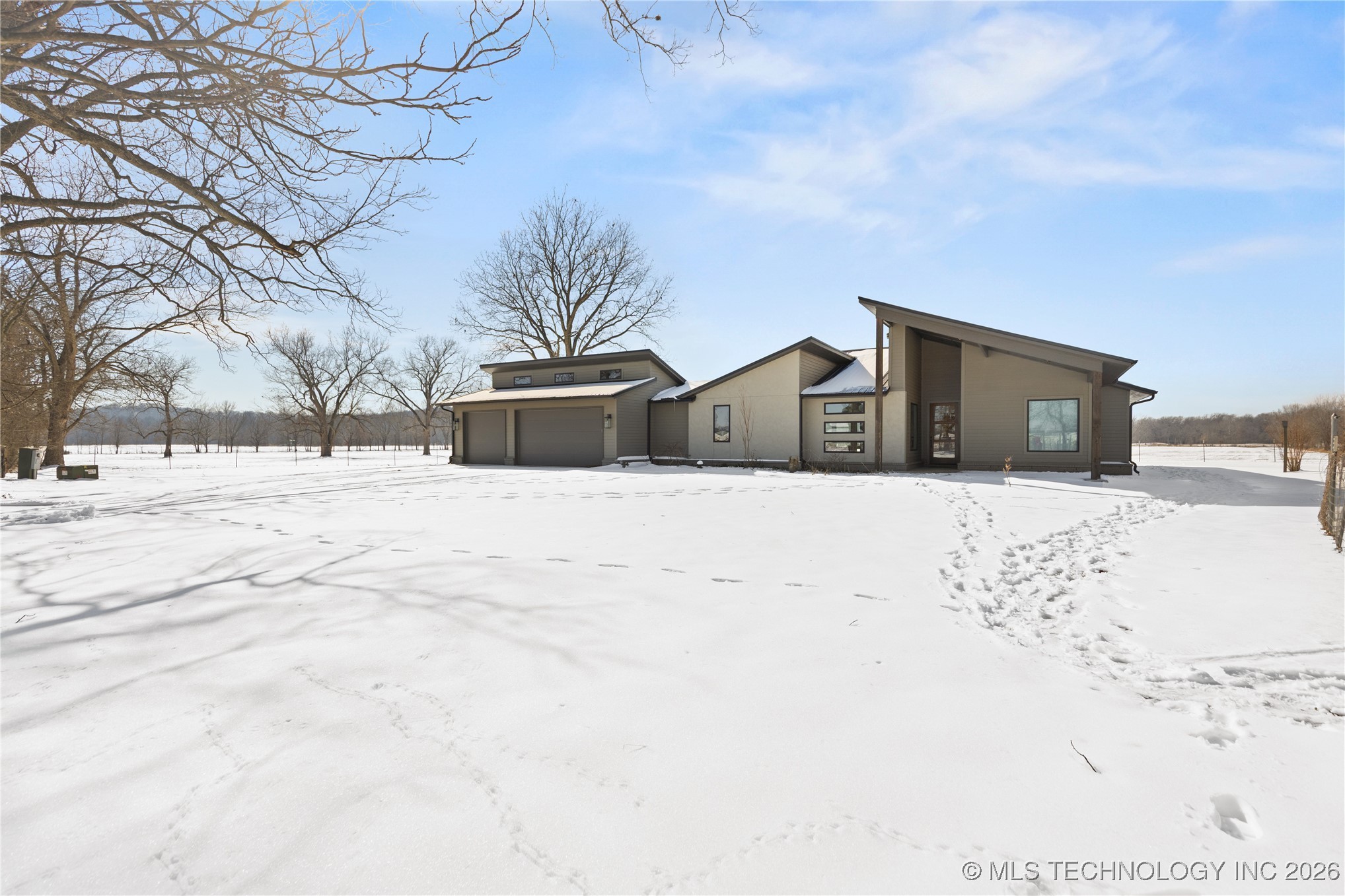 4240 S 289th East Avenue Property Photo 2