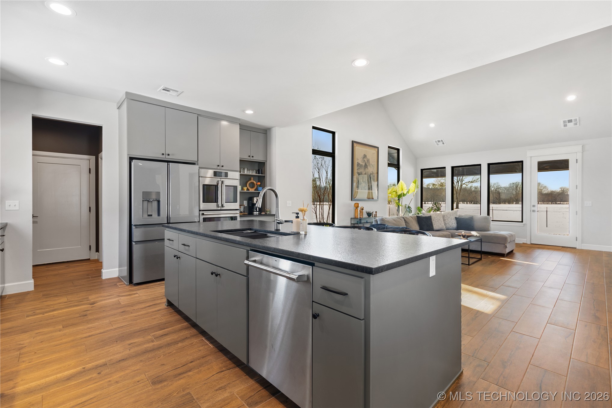 4240 S 289th East Avenue Property Photo 11