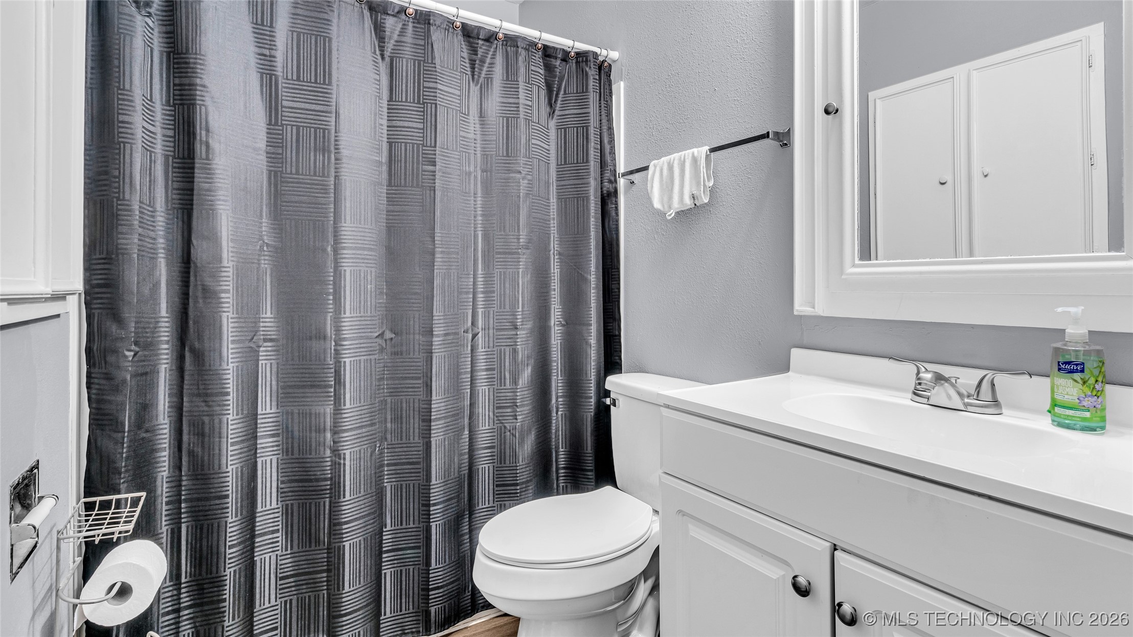 504 5th Nw Property Photo 6