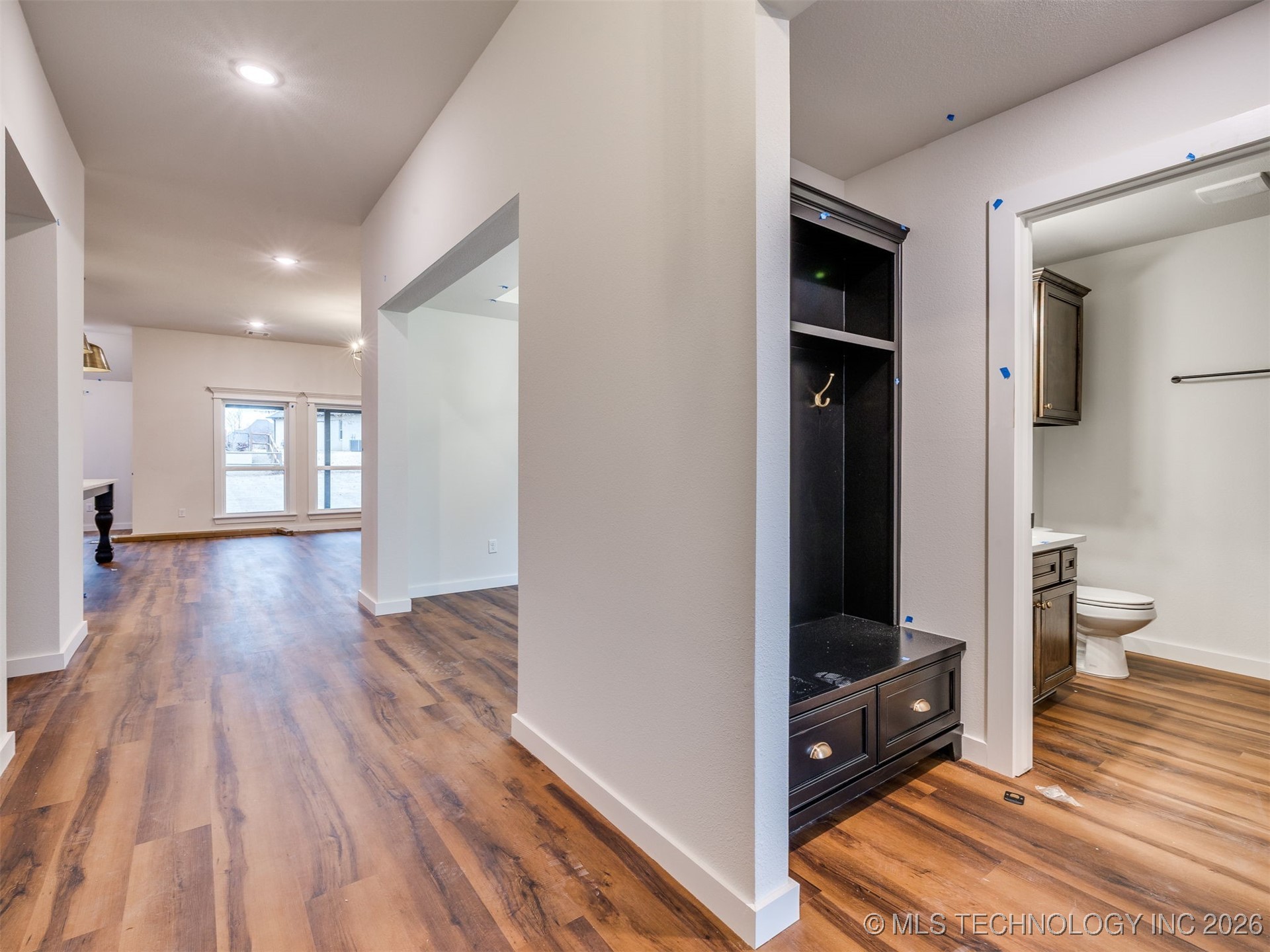 3143 E 147th Place Property Photo 4