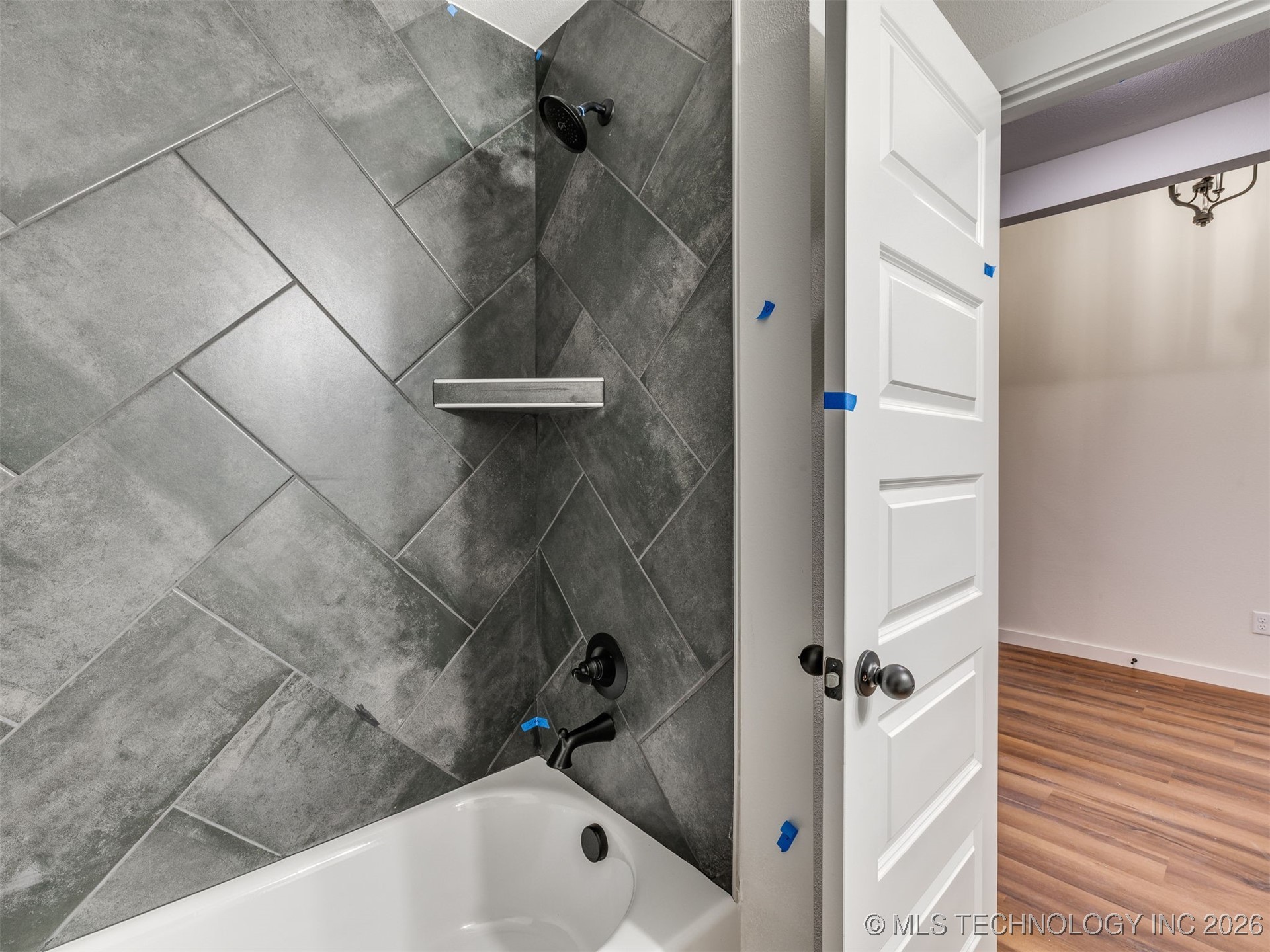 3143 E 147th Place Property Photo 7