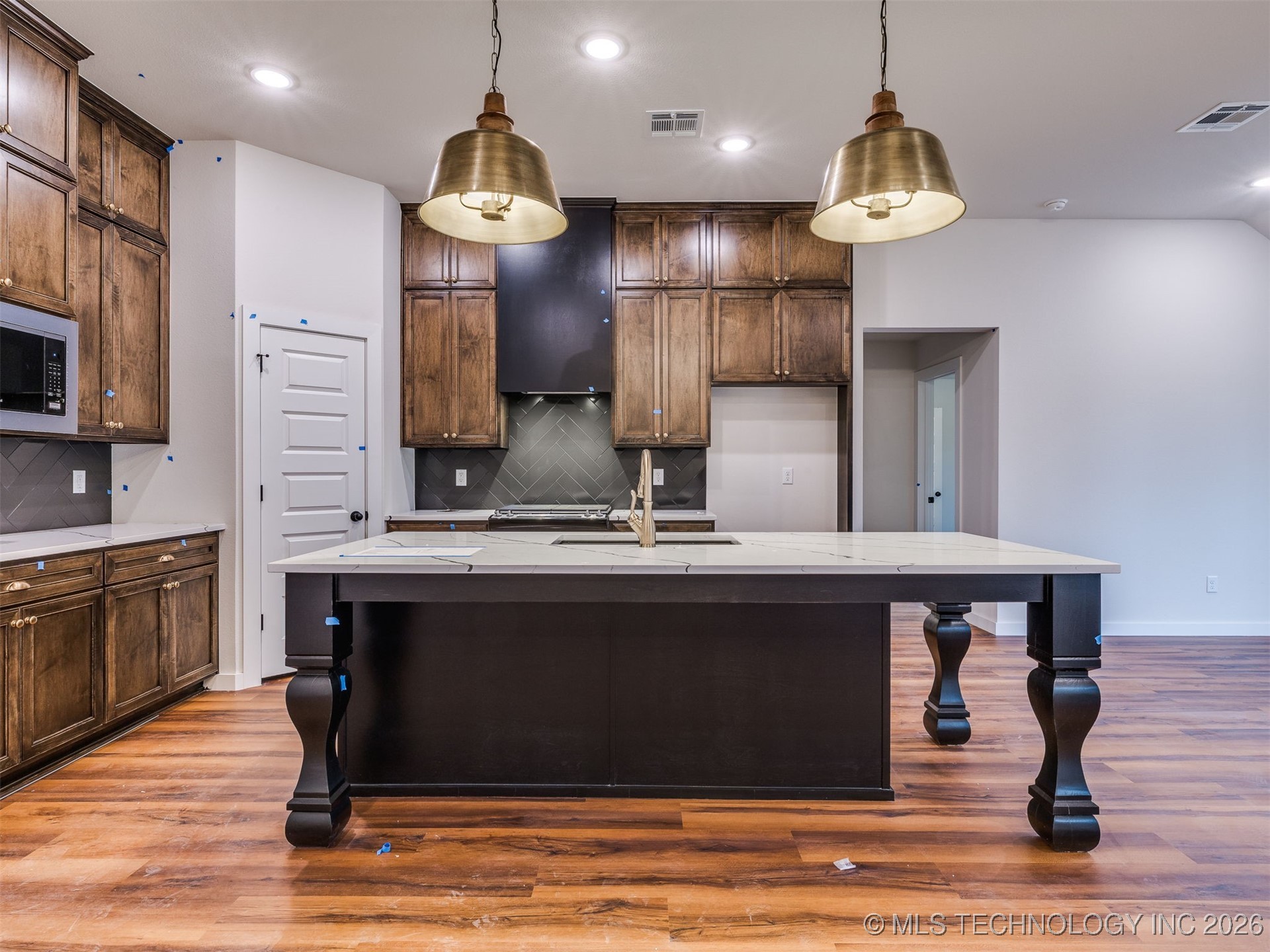 3143 E 147th Place Property Photo 11