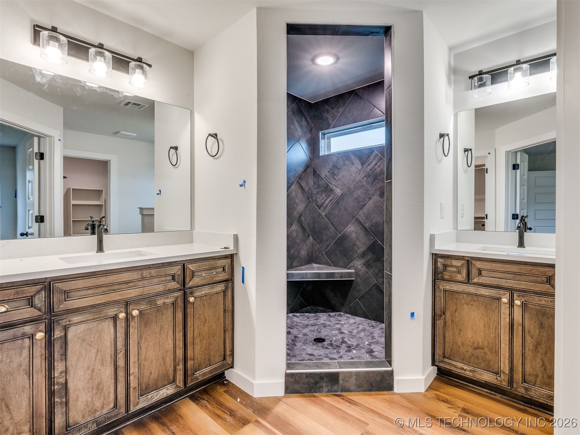 3143 E 147th Place Property Photo 16