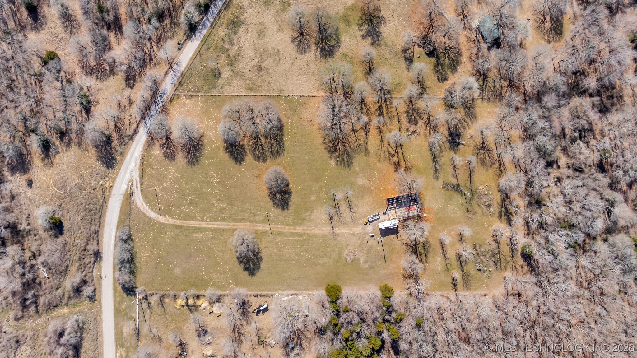 6137 Hummingbird Lane Property Photo 4