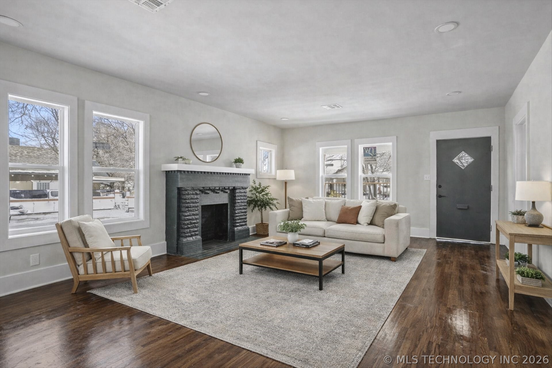 1340 N Boston Avenue Property Photo 3