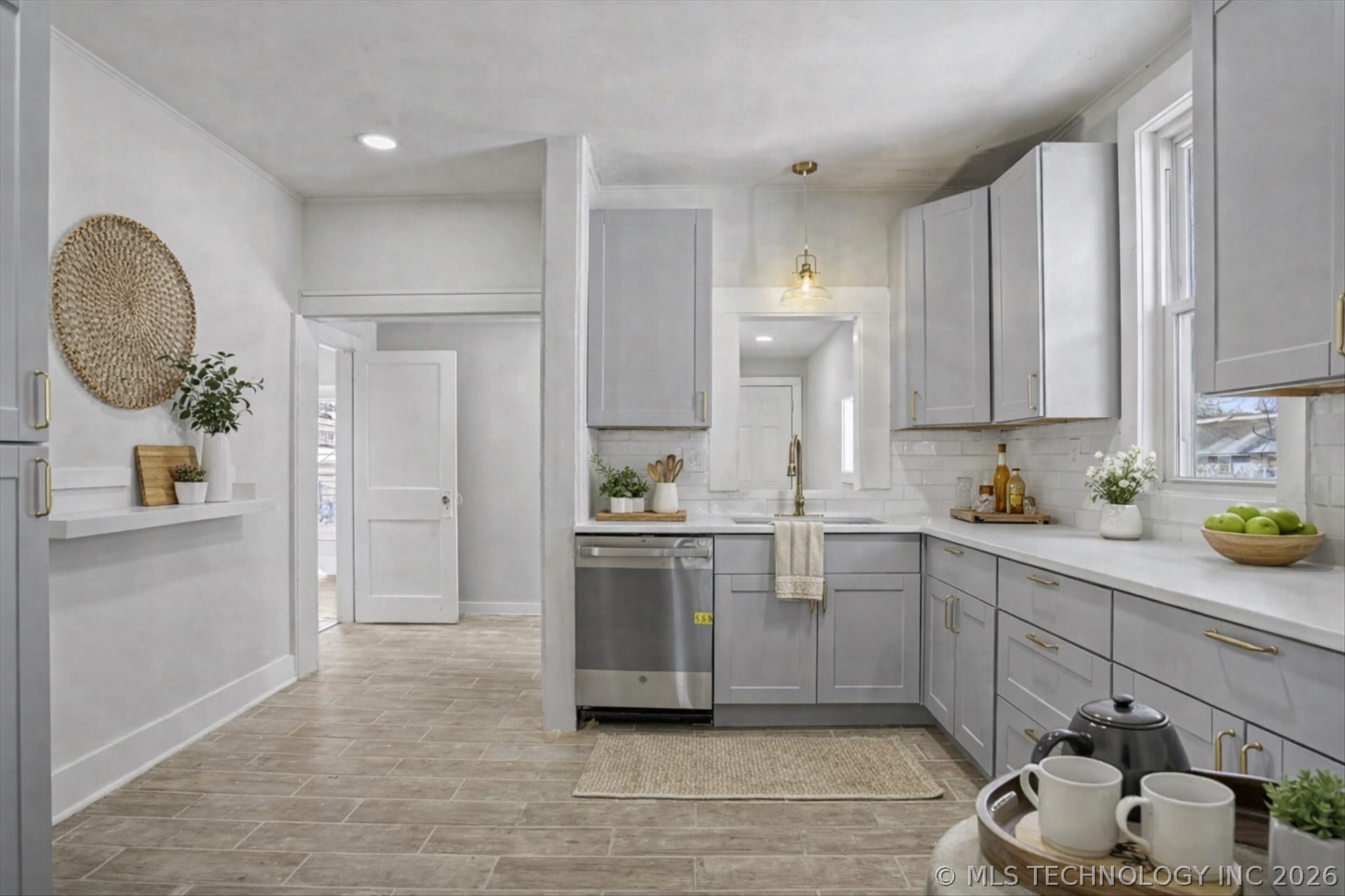 1340 N Boston Avenue Property Photo 10