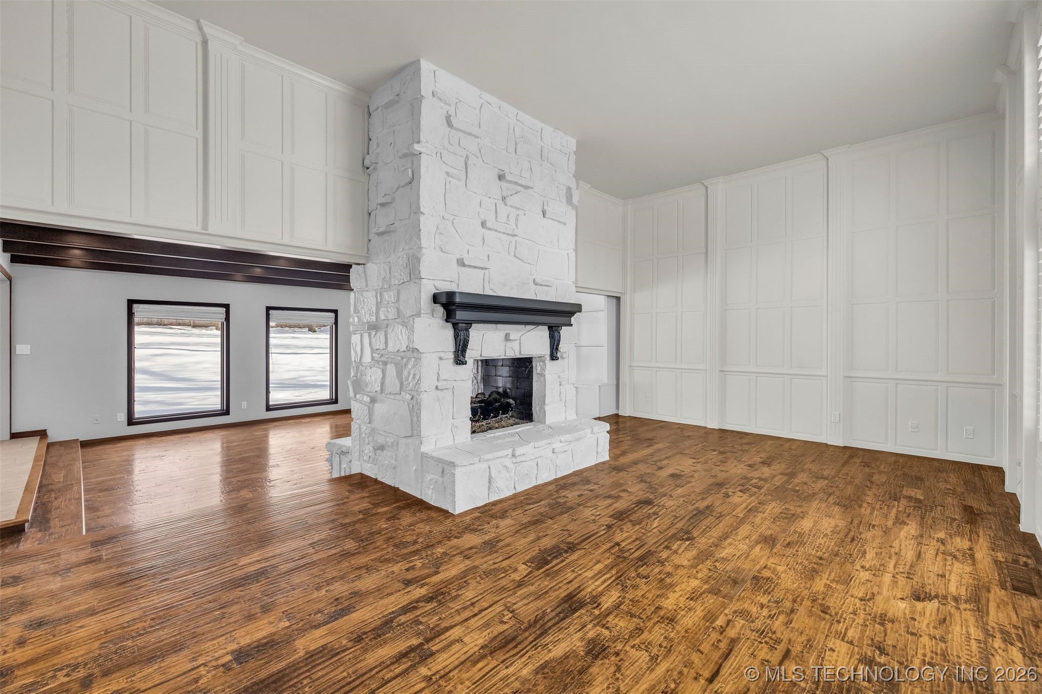 9417 S Gary Avenue Property Photo 8