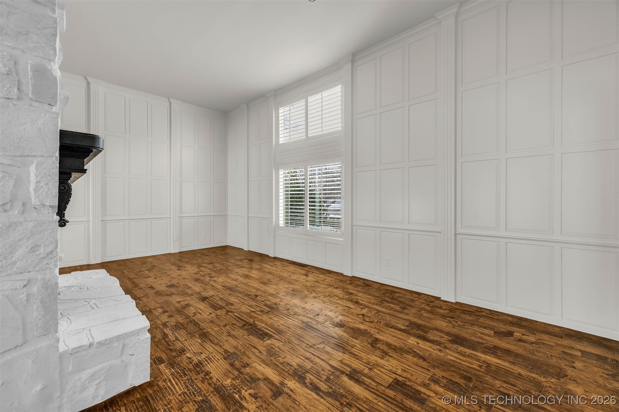 9417 S Gary Avenue Property Photo 10