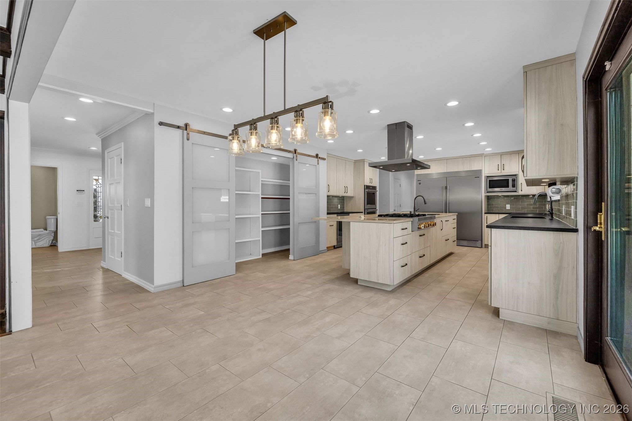 9417 S Gary Avenue Property Photo 18