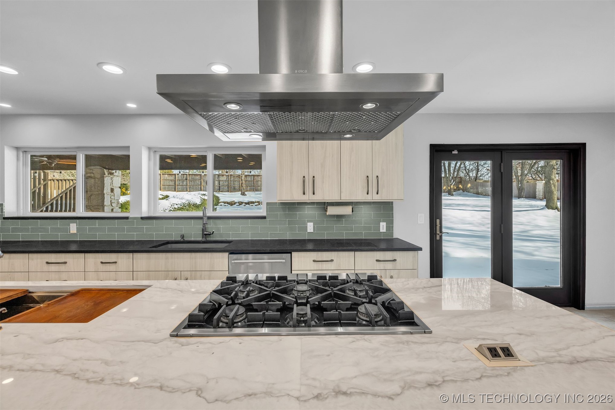 9417 S Gary Avenue Property Photo 24