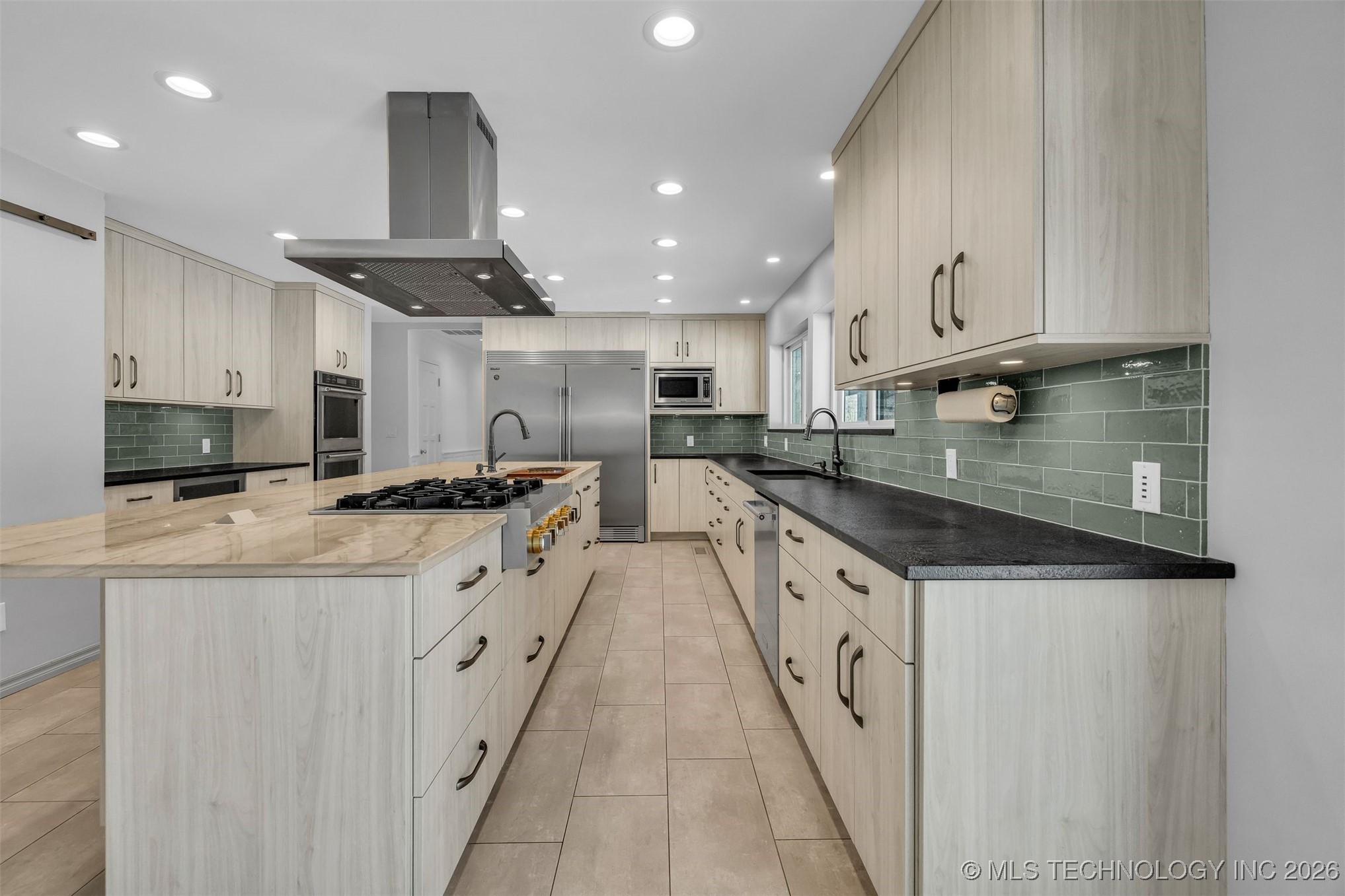 9417 S Gary Avenue Property Photo 25