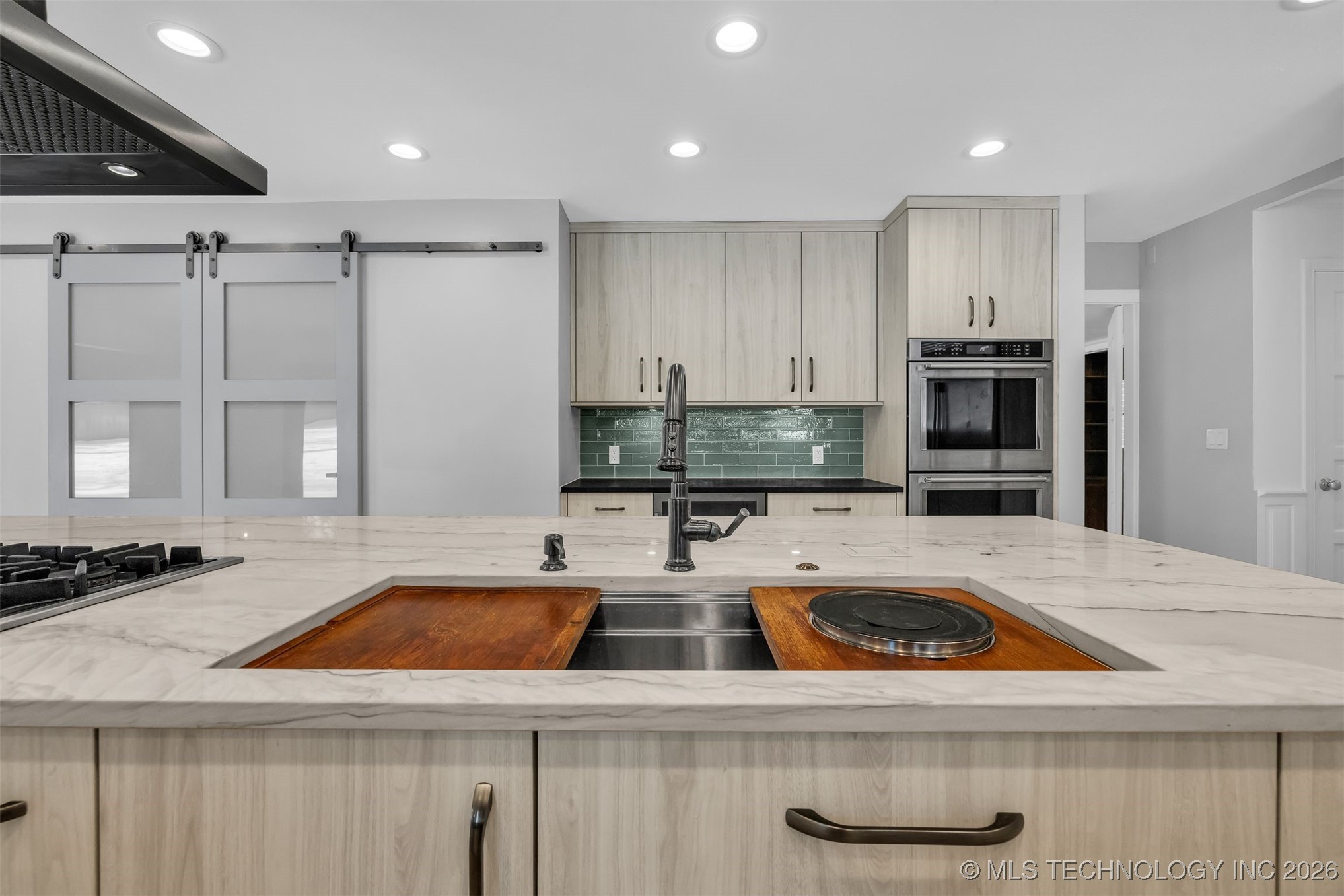 9417 S Gary Avenue Property Photo 29