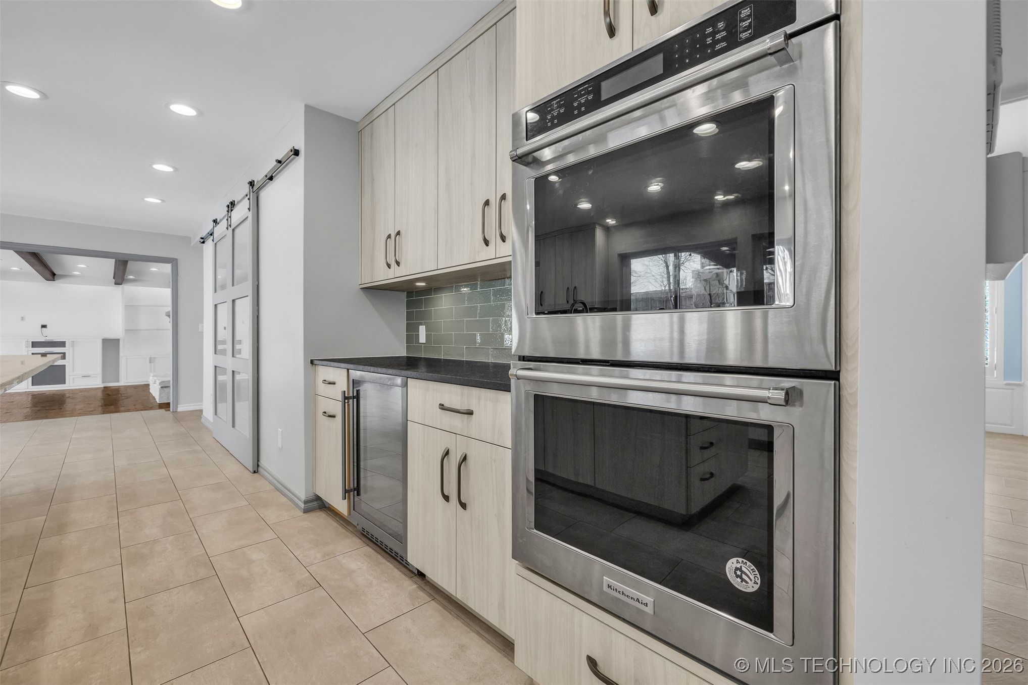 9417 S Gary Avenue Property Photo 31