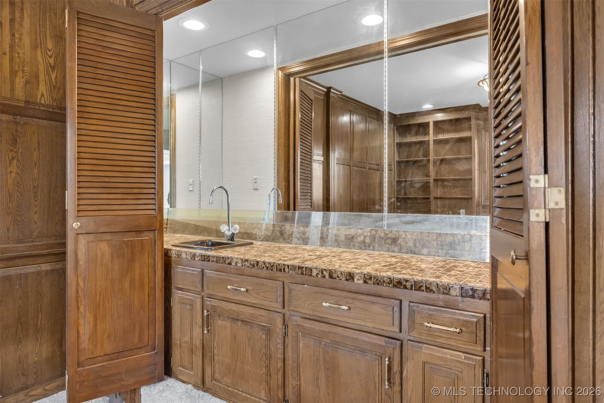 9417 S Gary Avenue Property Photo 38