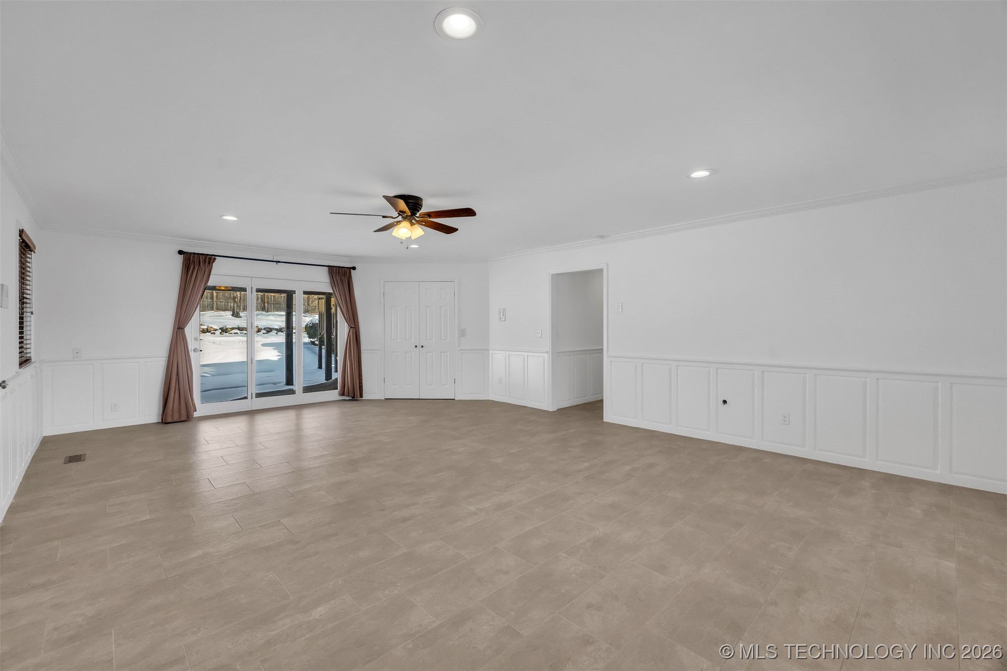 9417 S Gary Avenue Property Photo 45