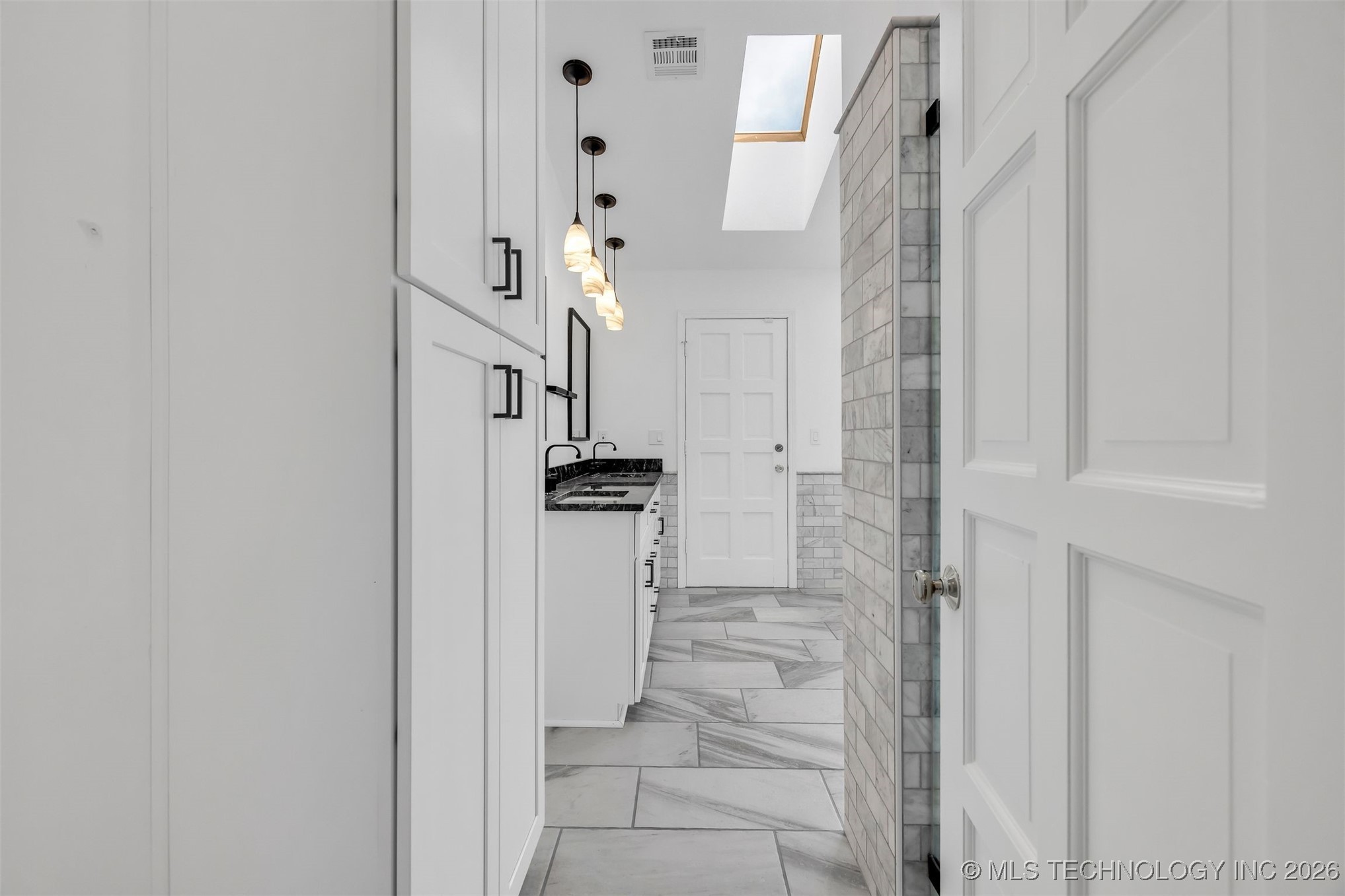 9417 S Gary Avenue Property Photo 54