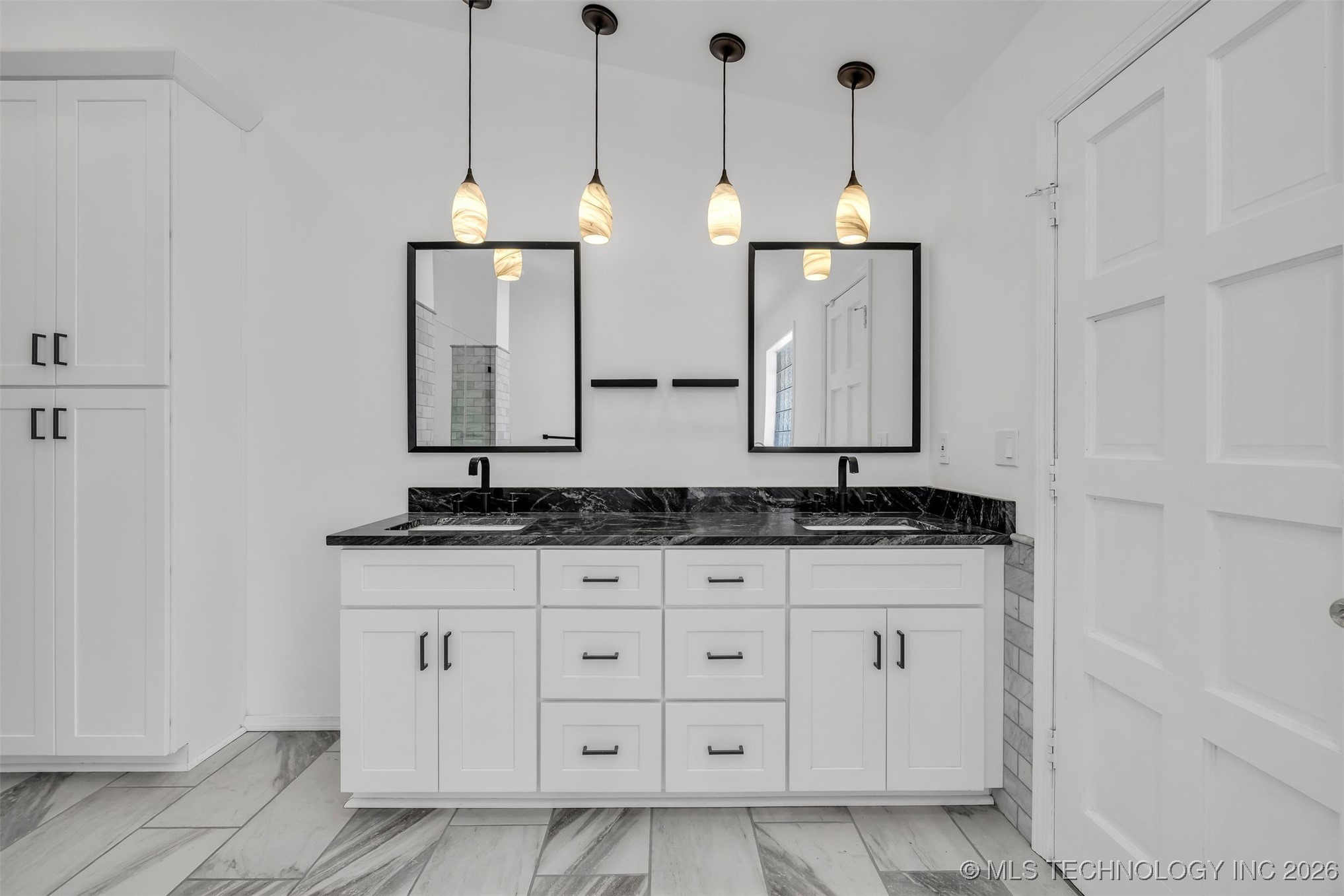 9417 S Gary Avenue Property Photo 61