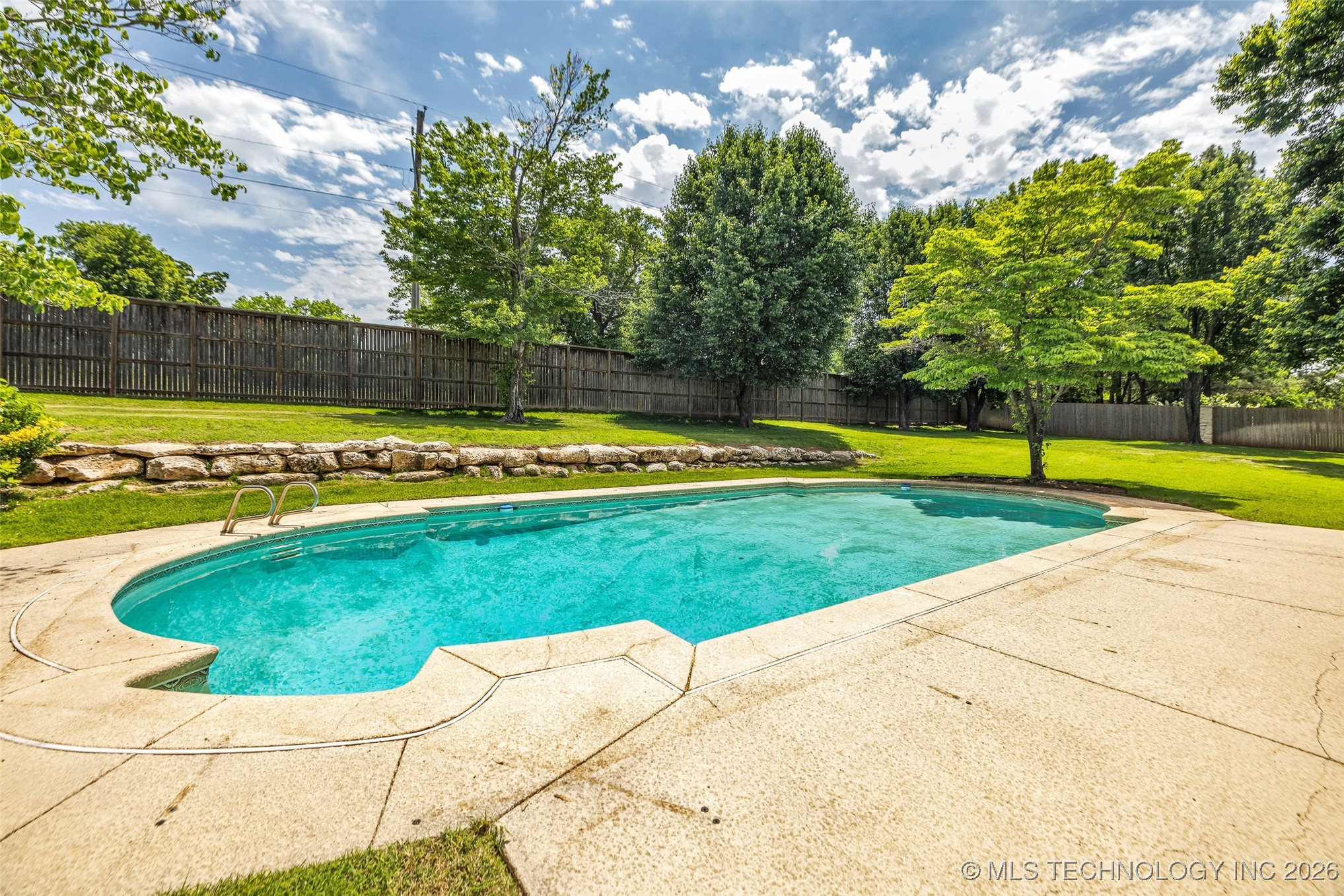 9417 S Gary Avenue Property Photo 93