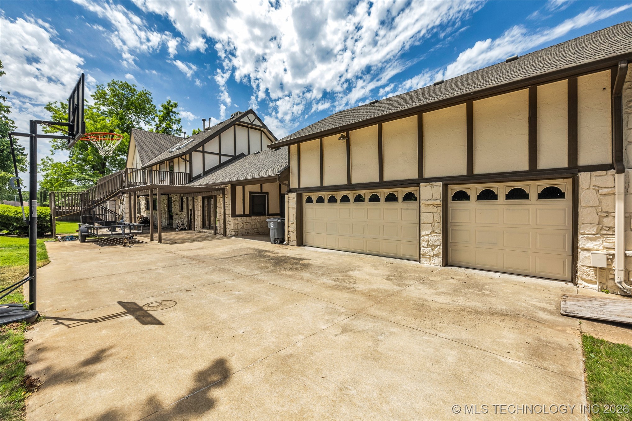 9417 S Gary Avenue Property Photo 95