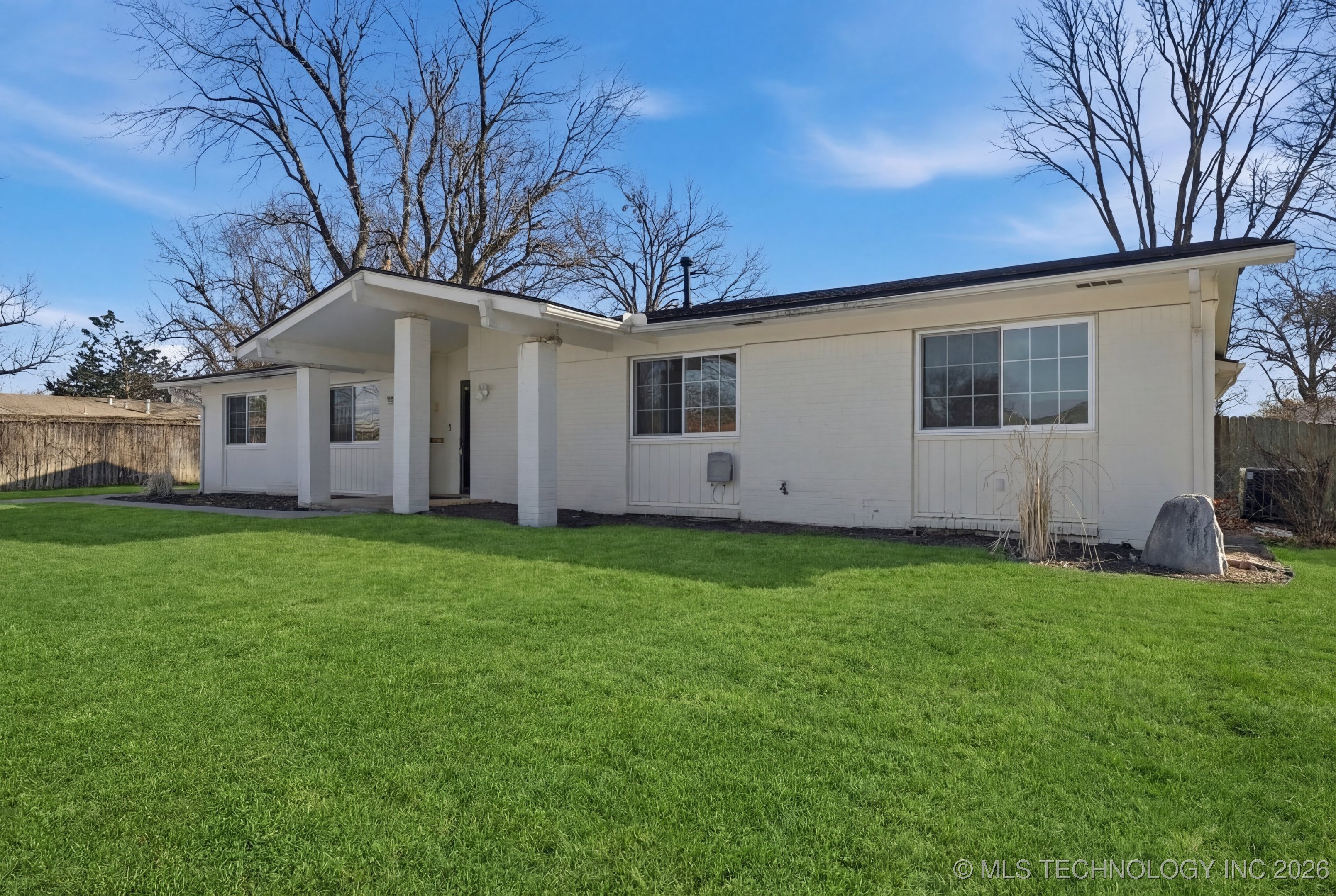 6534 E 56th Place Property Photo 4