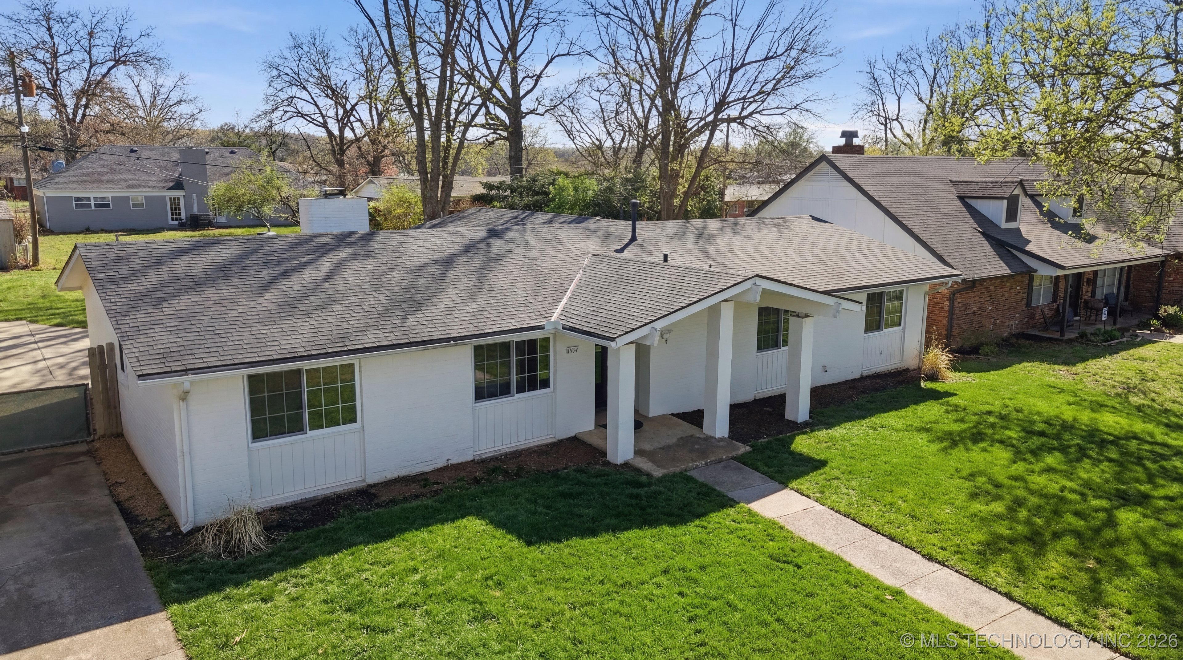 6534 E 56th Place Property Photo 5