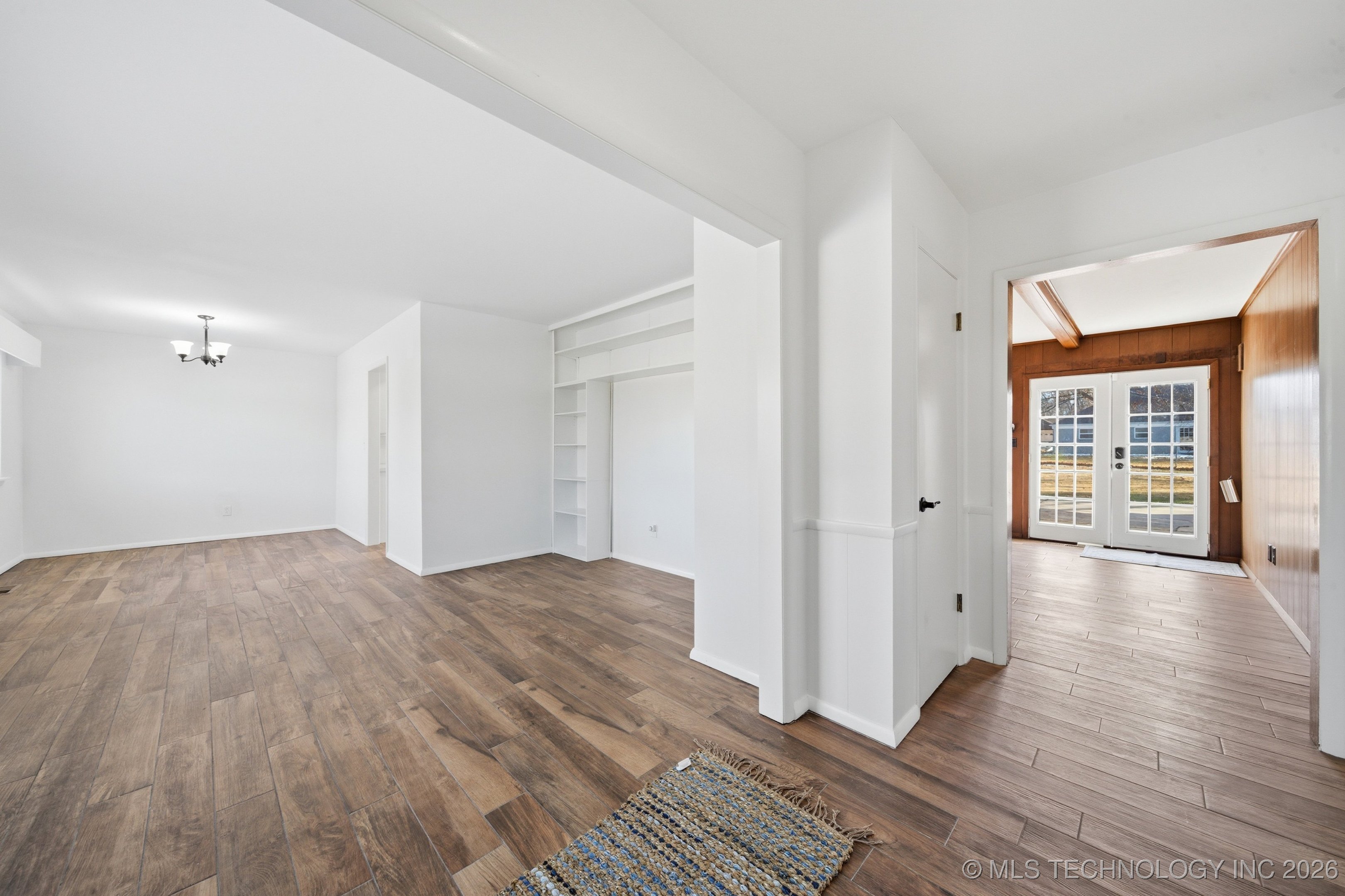 6534 E 56th Place Property Photo 9