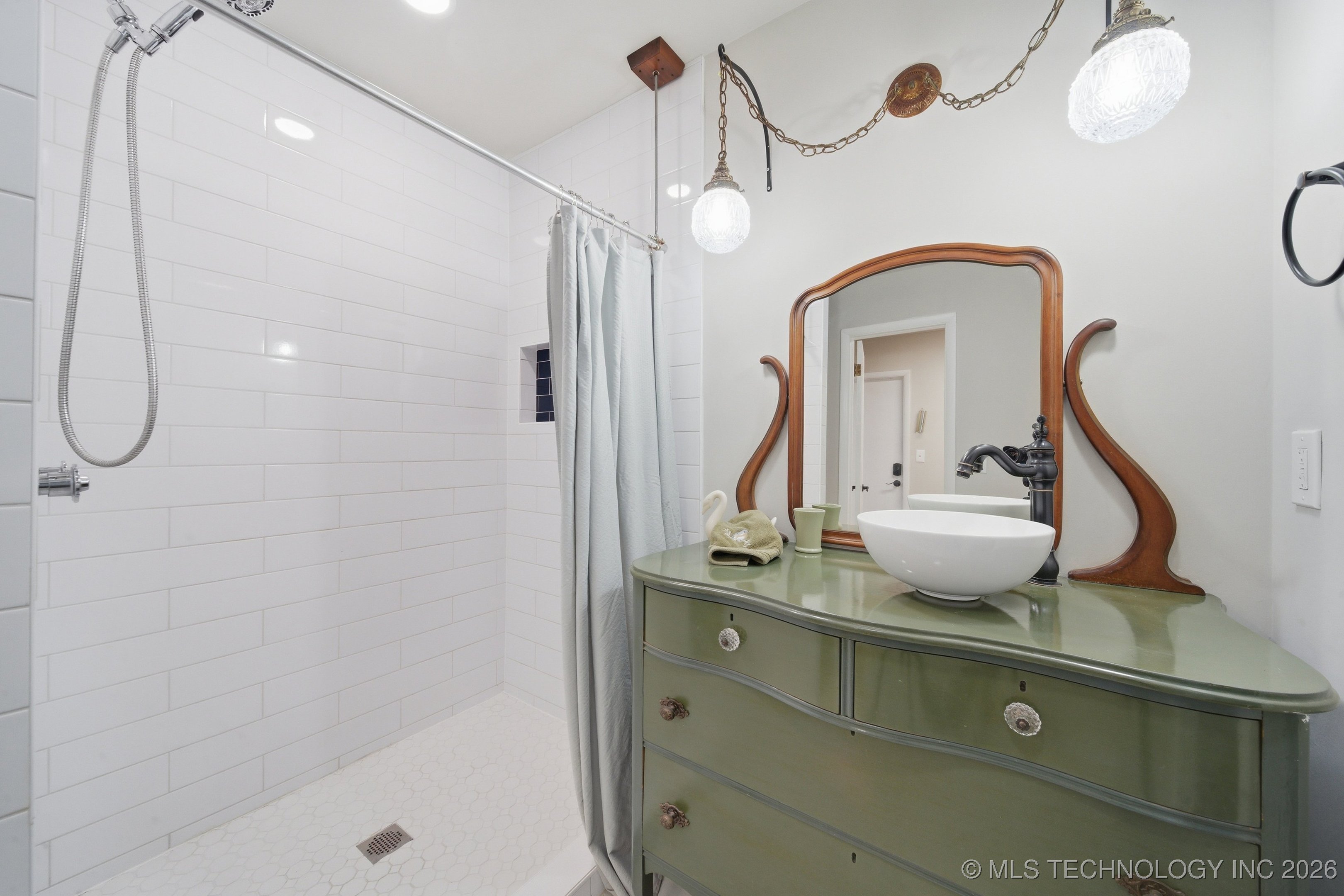 6534 E 56th Place Property Photo 25