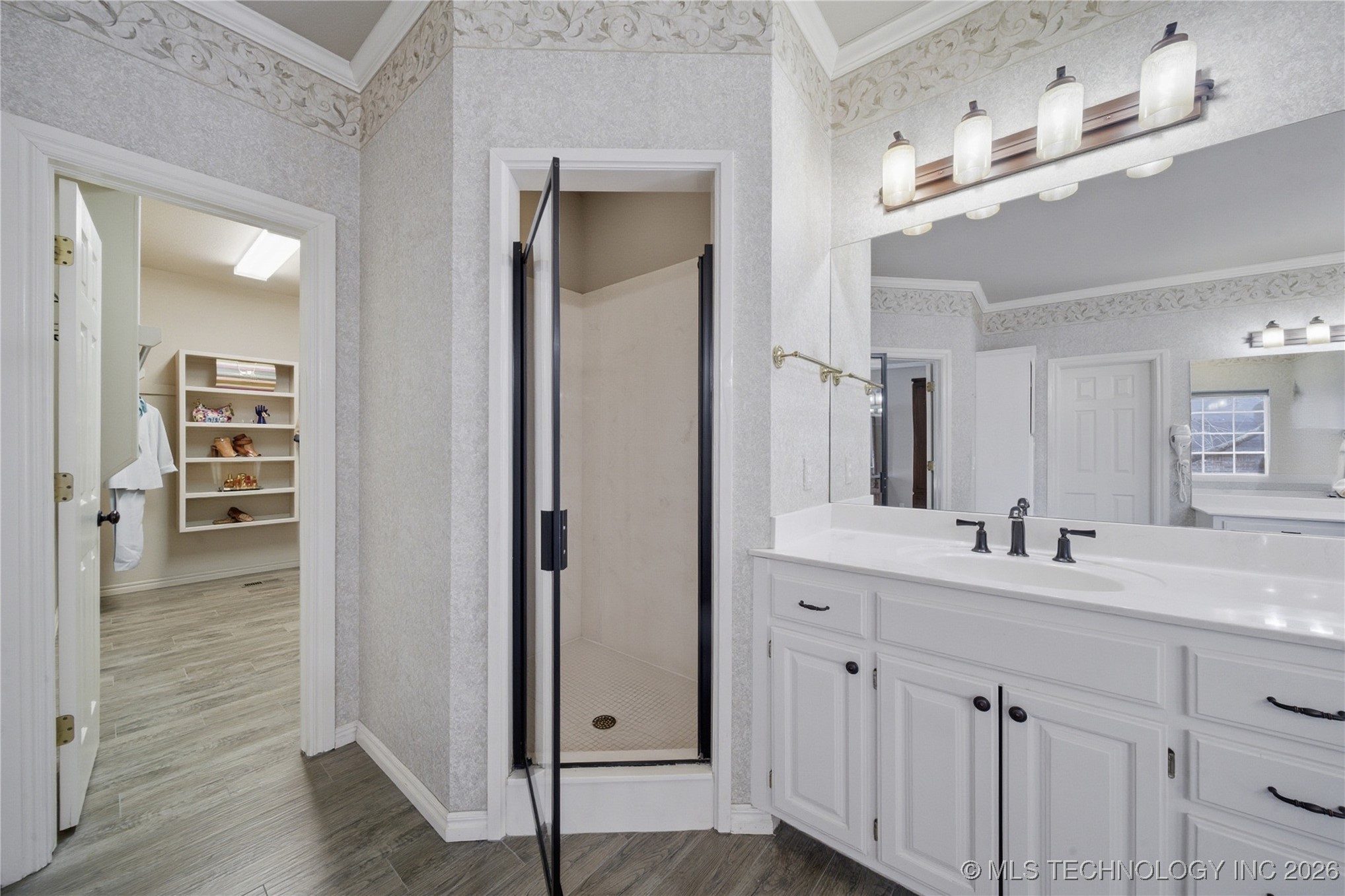 9021 S Maplewood Avenue Property Photo 22