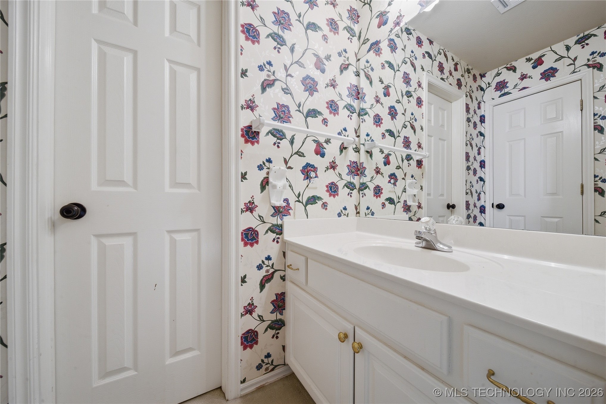 9021 S Maplewood Avenue Property Photo 30