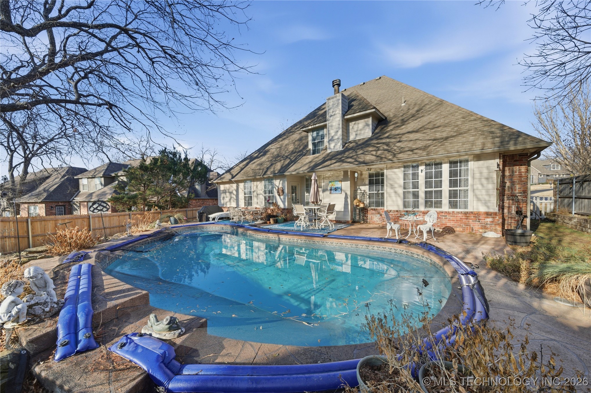 9021 S Maplewood Avenue Property Photo 35