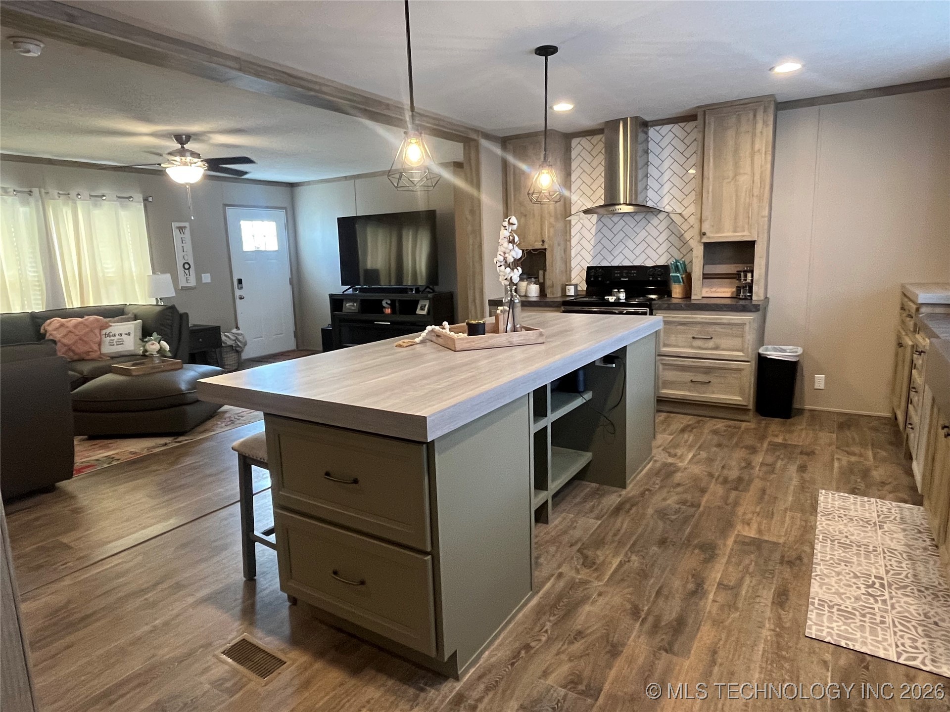 59 Bear Court Property Photo 6