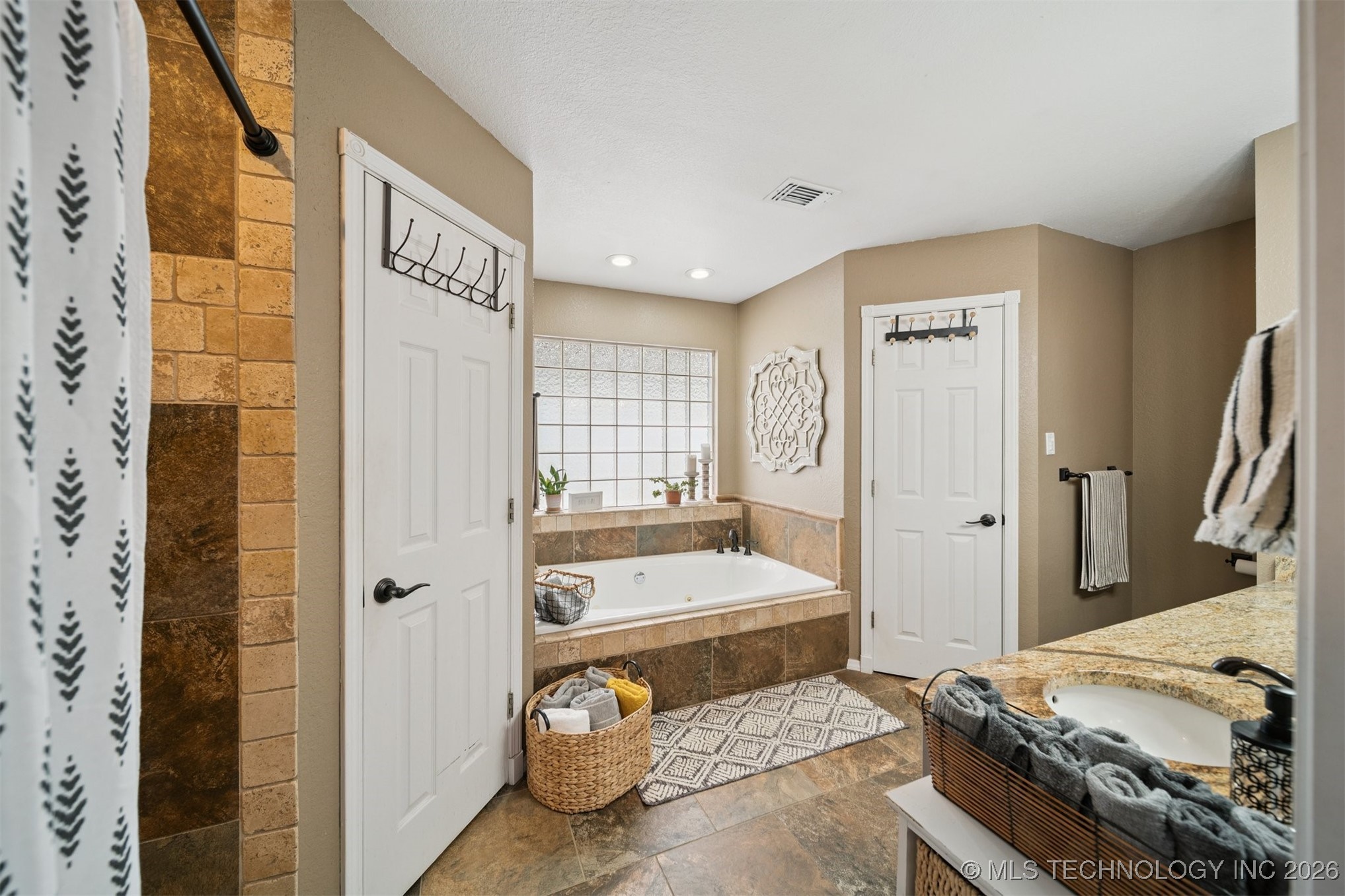 222 Brewster Road Property Photo 23