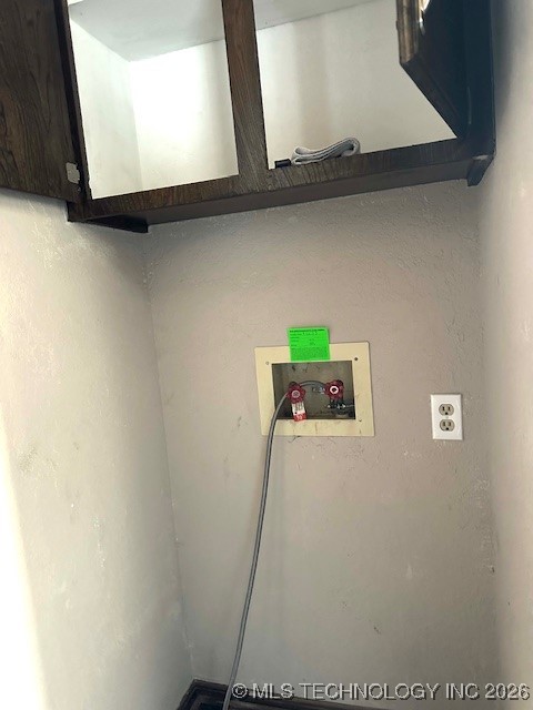 32112 E 721 Road Property Photo 7