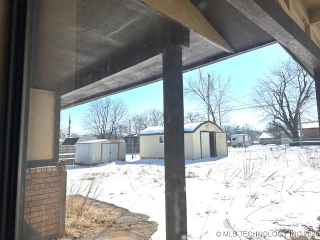 32112 E 721 Road Property Photo 24