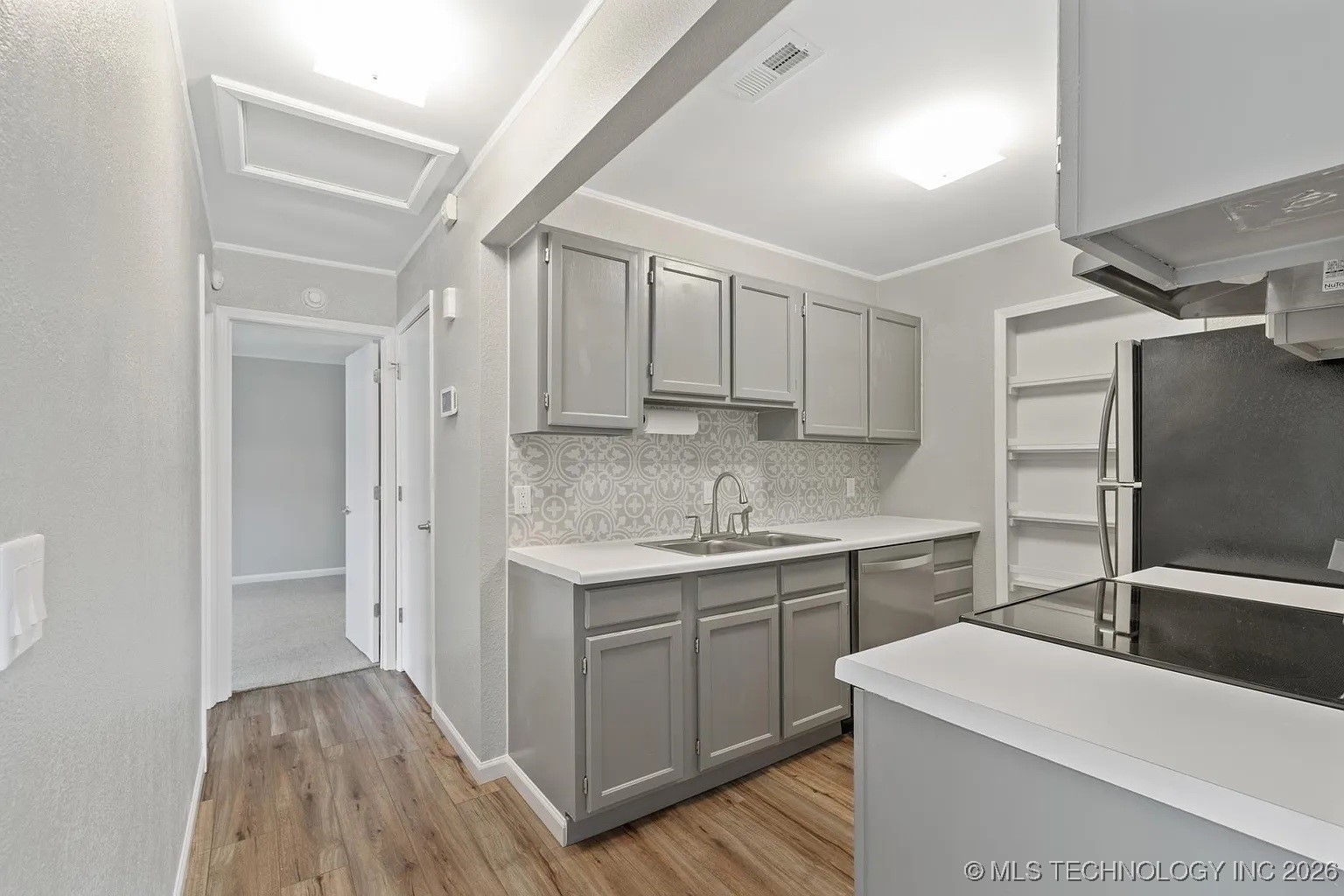 11056 E 14th Court Property Photo 9