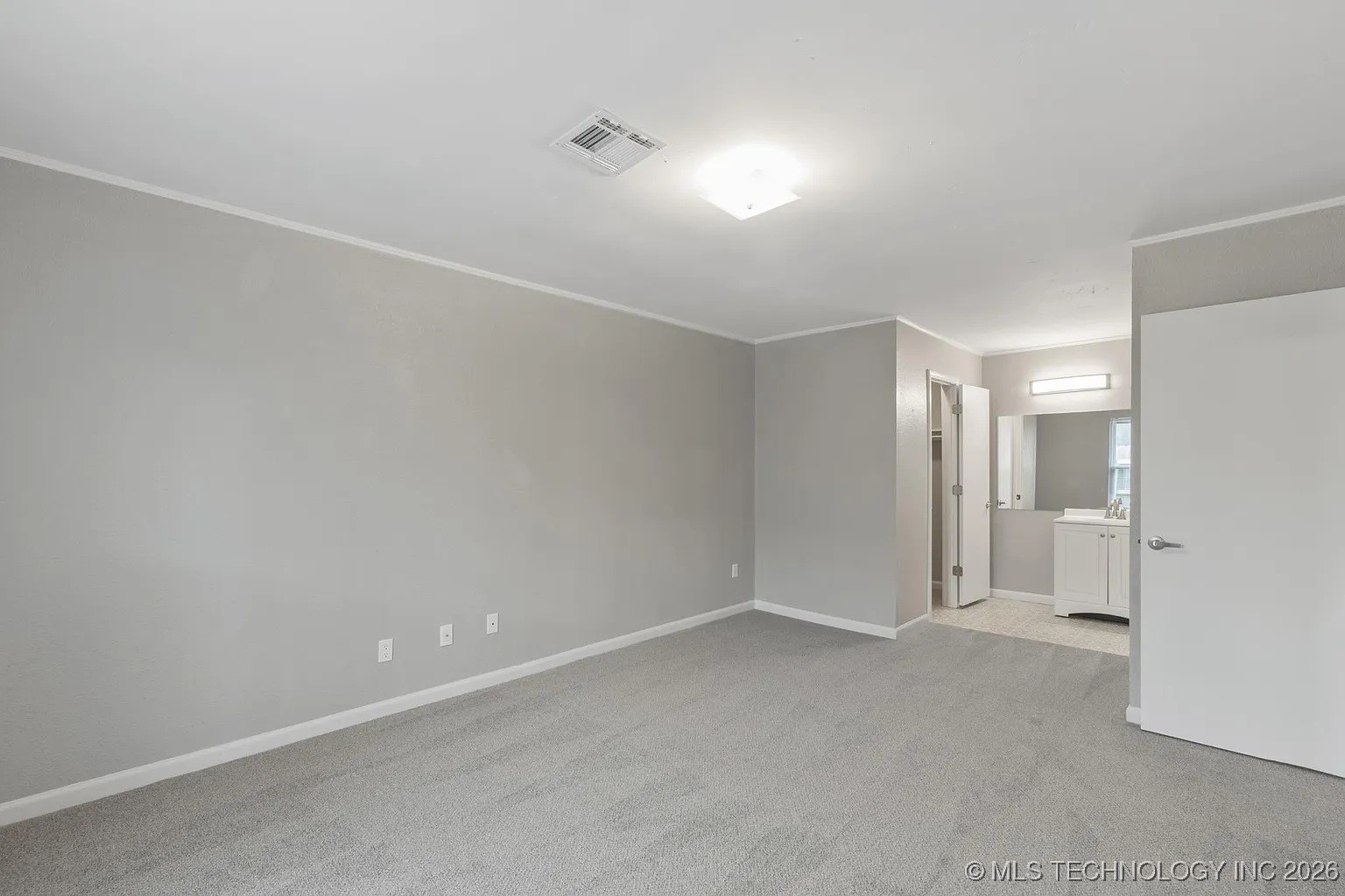 11056 E 14th Court Property Photo 13