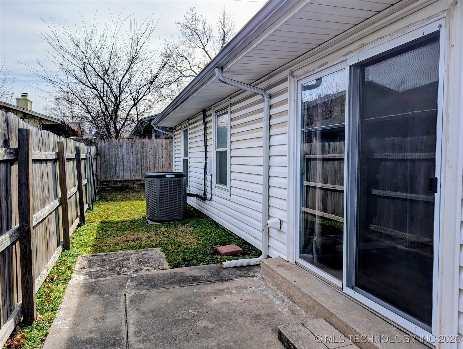 11056 E 14th Court Property Photo 18