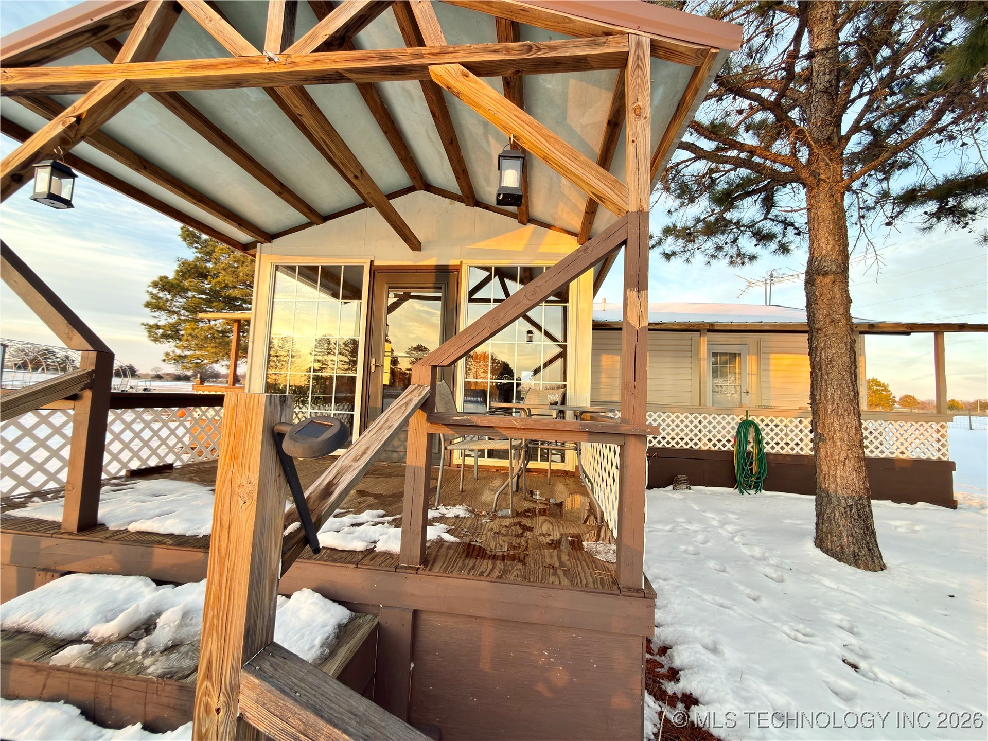 384105 E 1040 Property Photo 22