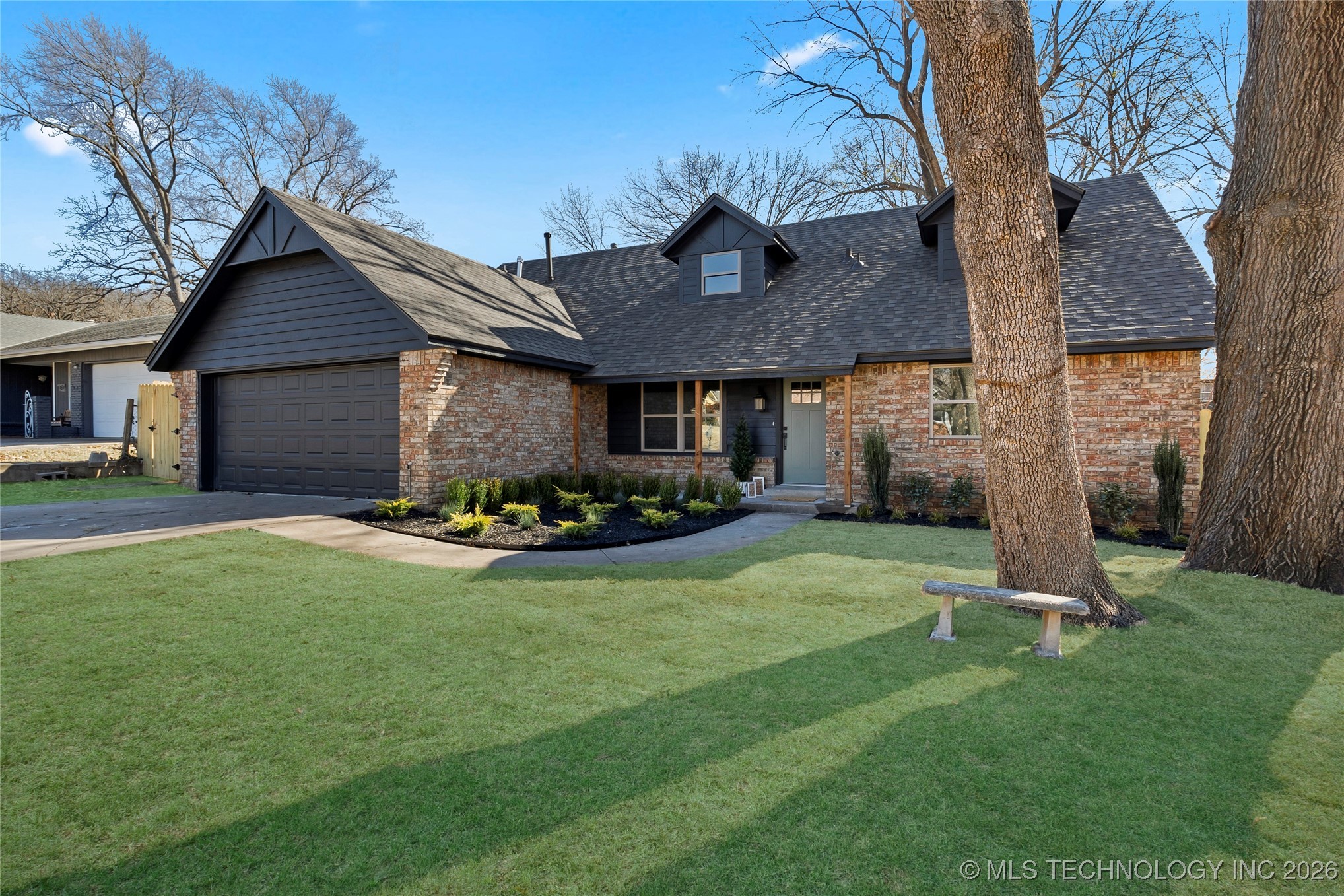 3124 79th Street Property Photo 4