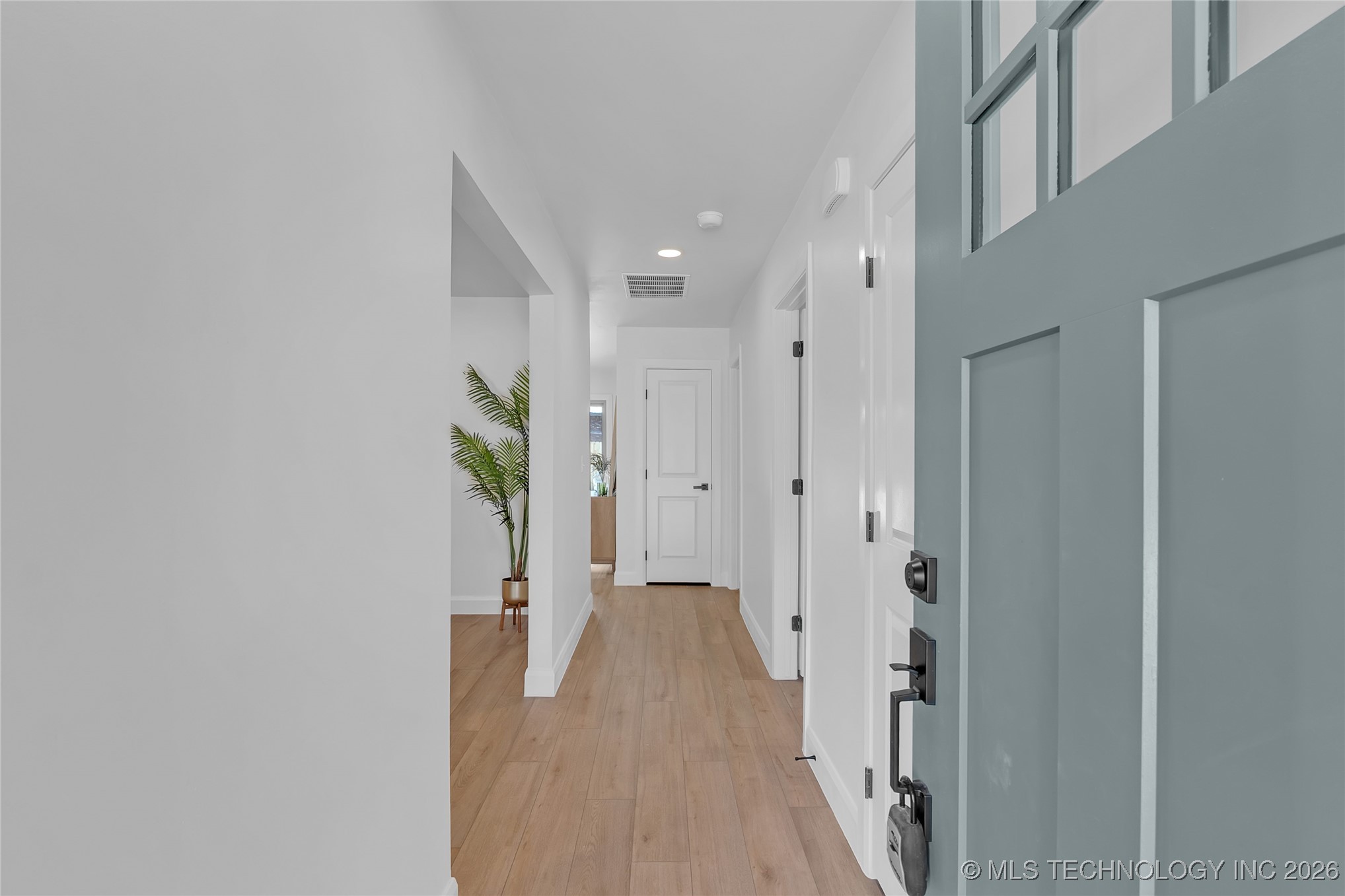 3124 79th Street Property Photo 5